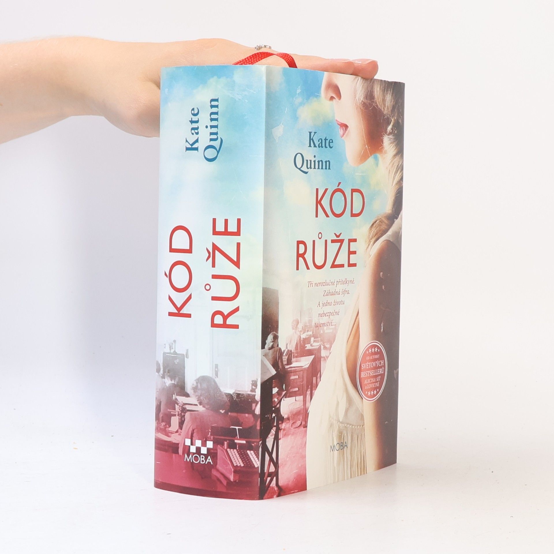 Kate Quinn Kód růže