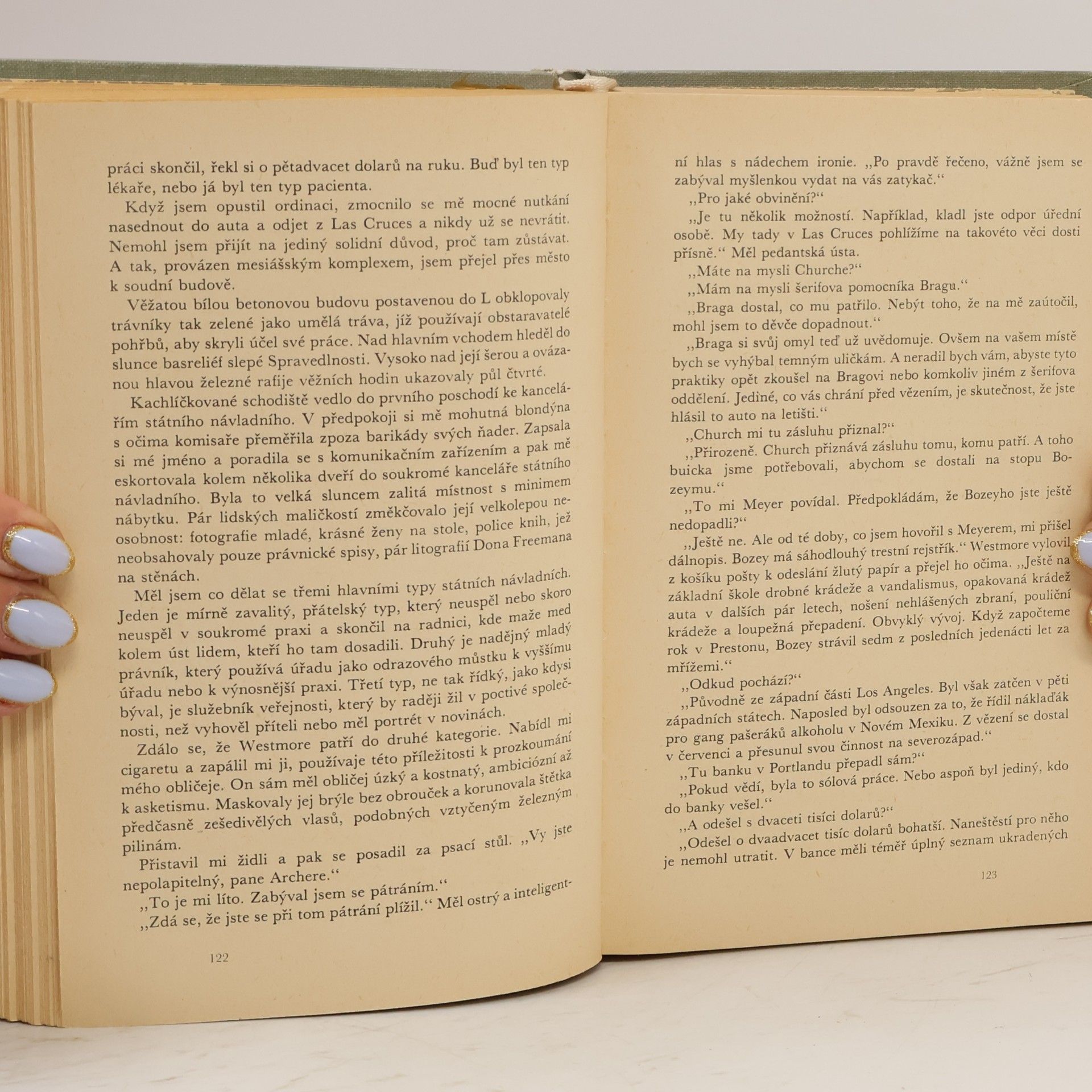 Ross Macdonald Třikrát soukromý detektiv Lew Archer