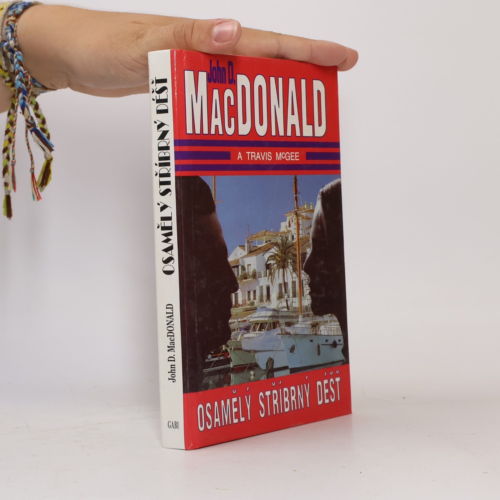 John D. MacDonald Osamělý stříbrný déšť