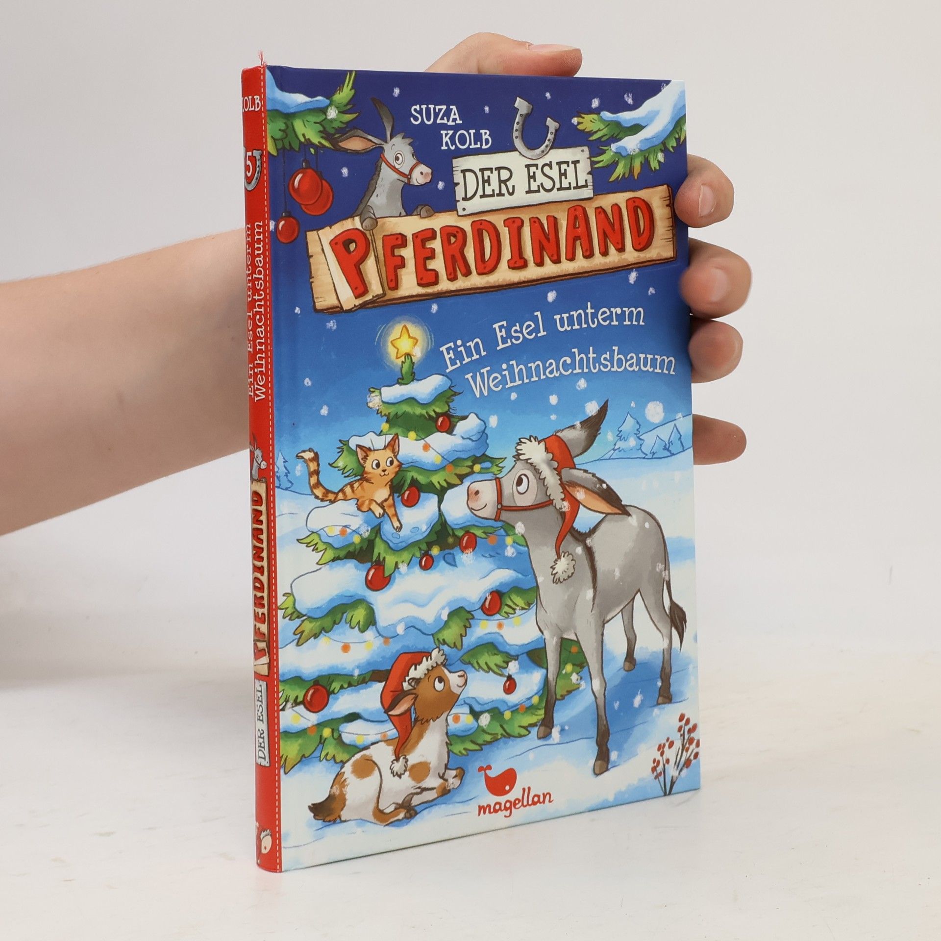 Ein Esel unterm Weihnachtsbaum