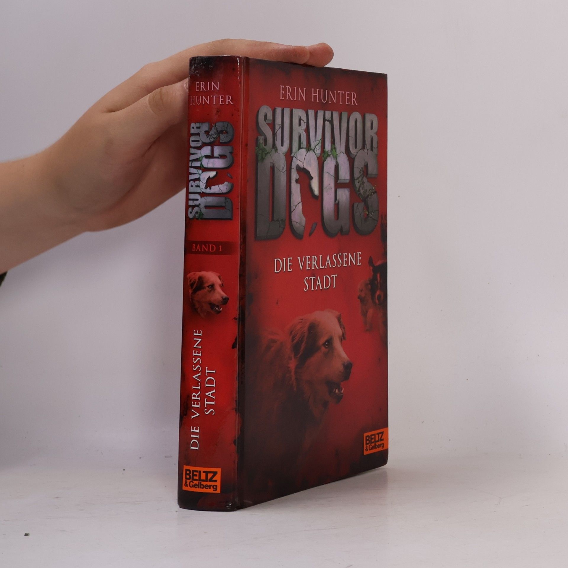 Erin Hunter Survivor Dogs