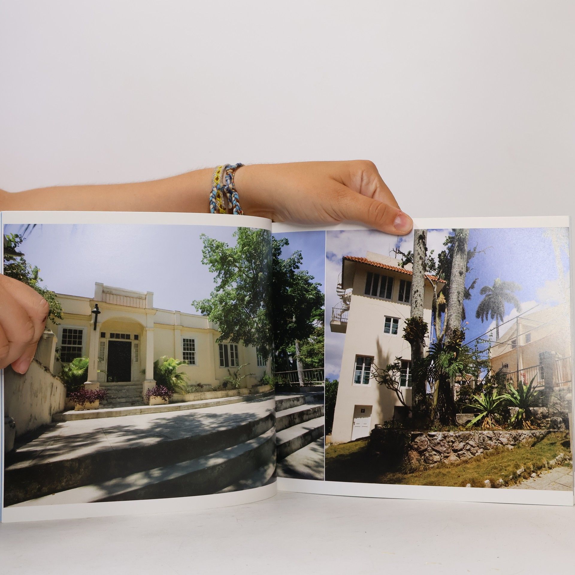 Sigfredo Ariel Hemingway's Cuban House - Edición bilingüe