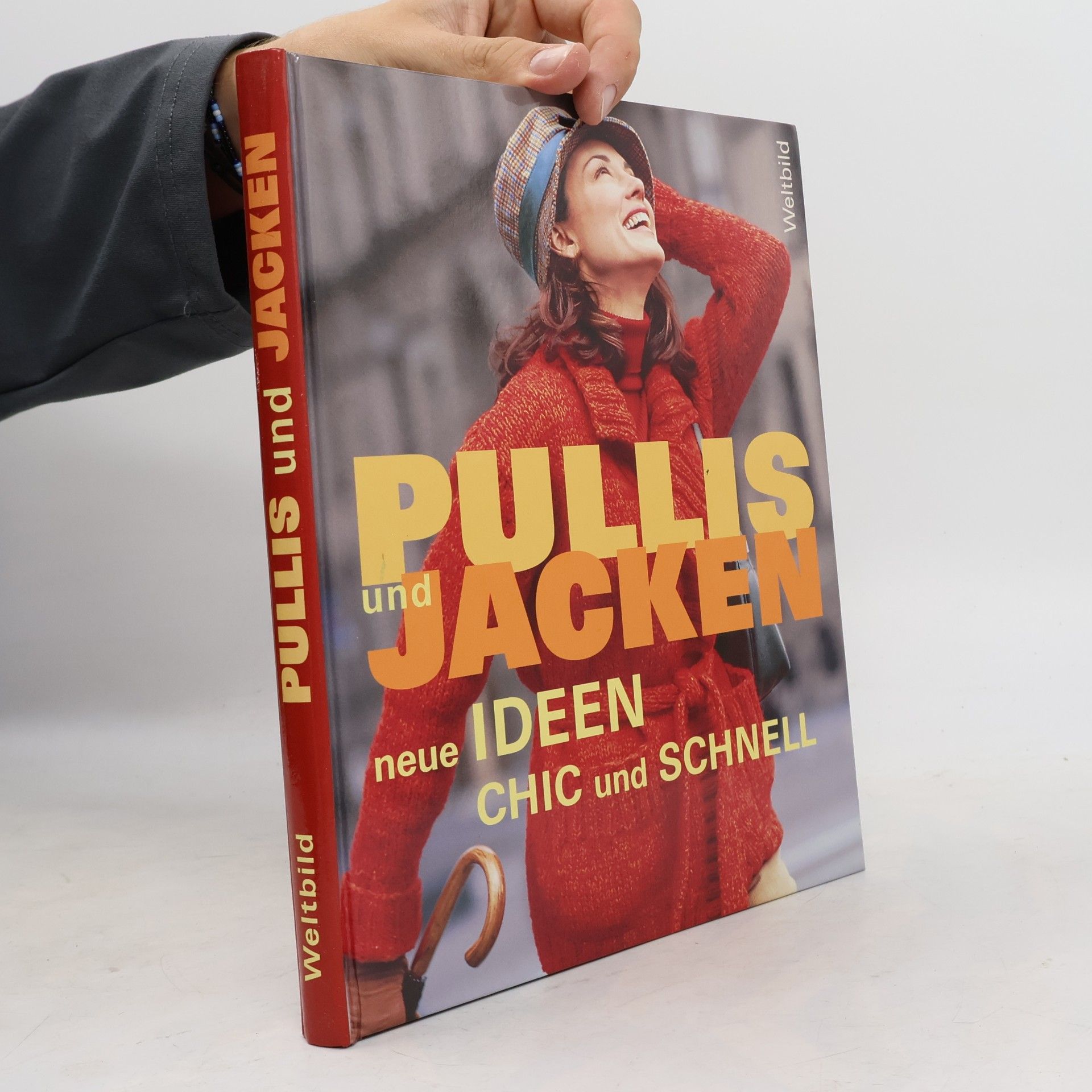 Helene Weinold Pullis und Jacken