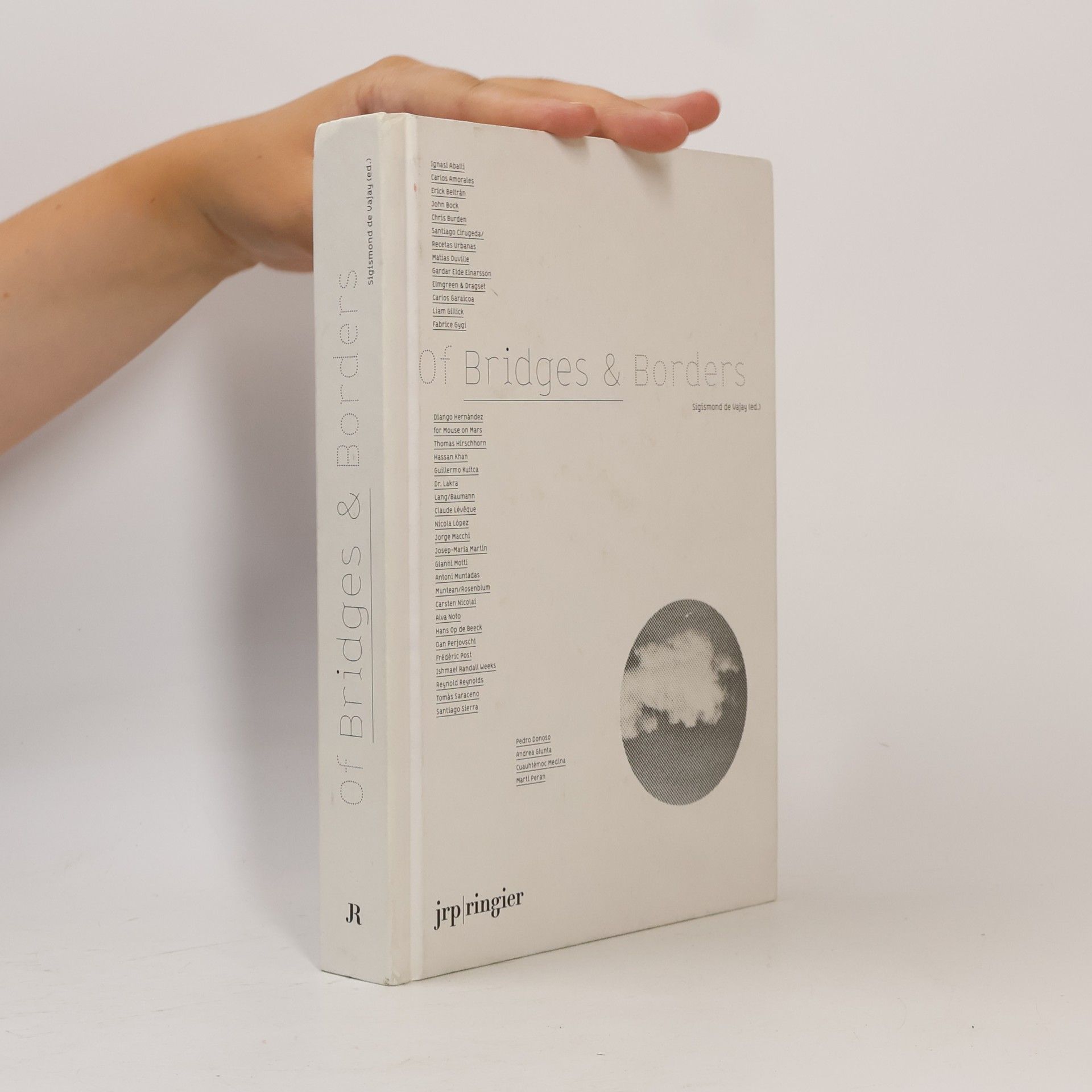 Of Bridges & Borders: Édition Anglaise