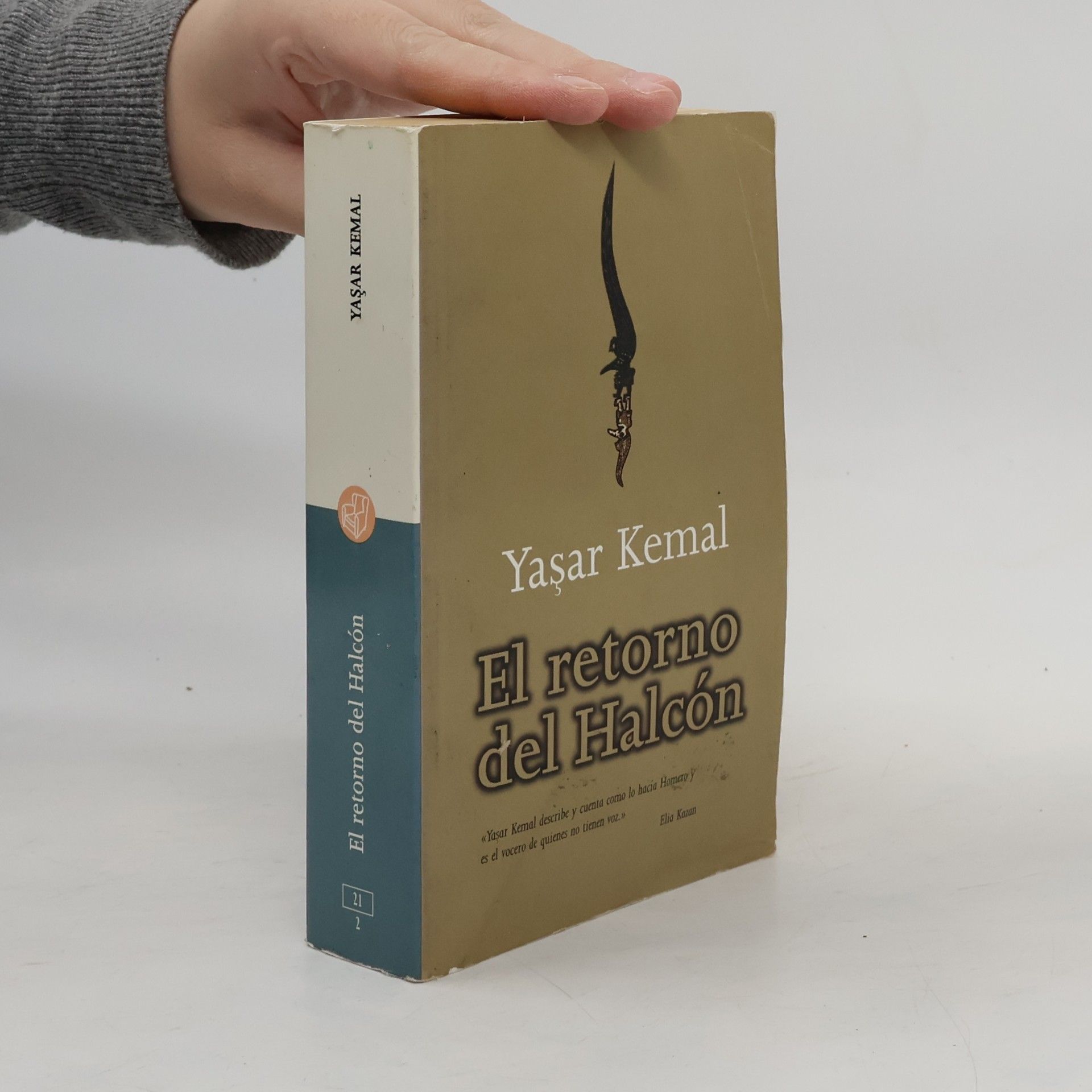 Yaşar Kemal El retorno del Halcón (Punto de Lectura)