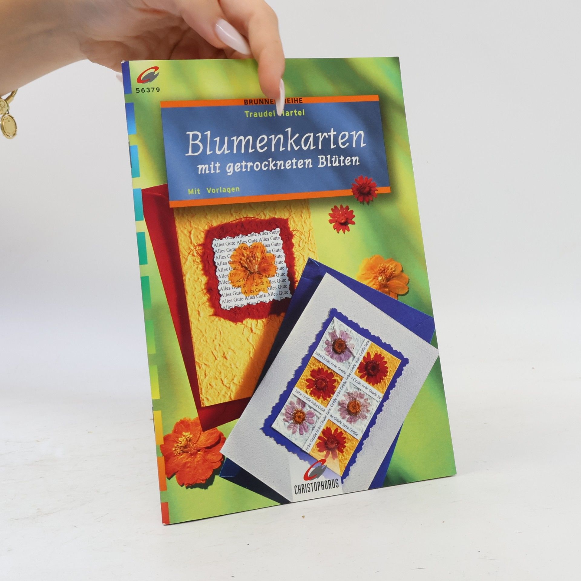 Traudel Hartel Blumenkarten mit getrockneten Blüten