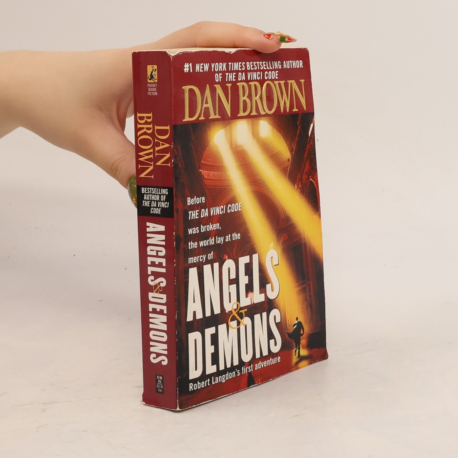 Dan Brown Angels & Demons