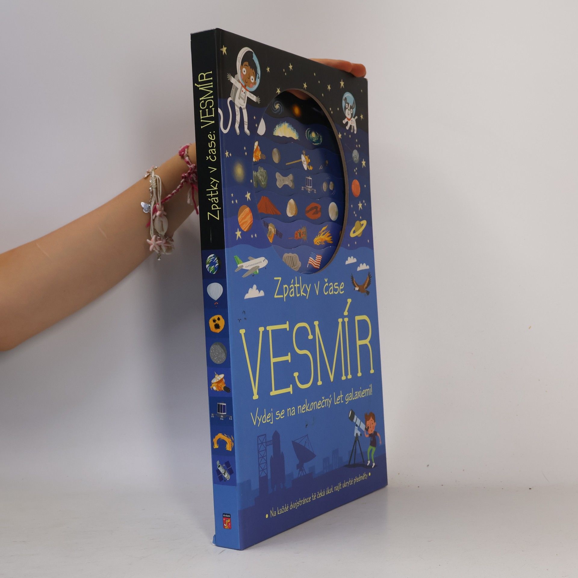 Autorenkollektiv Vesmír