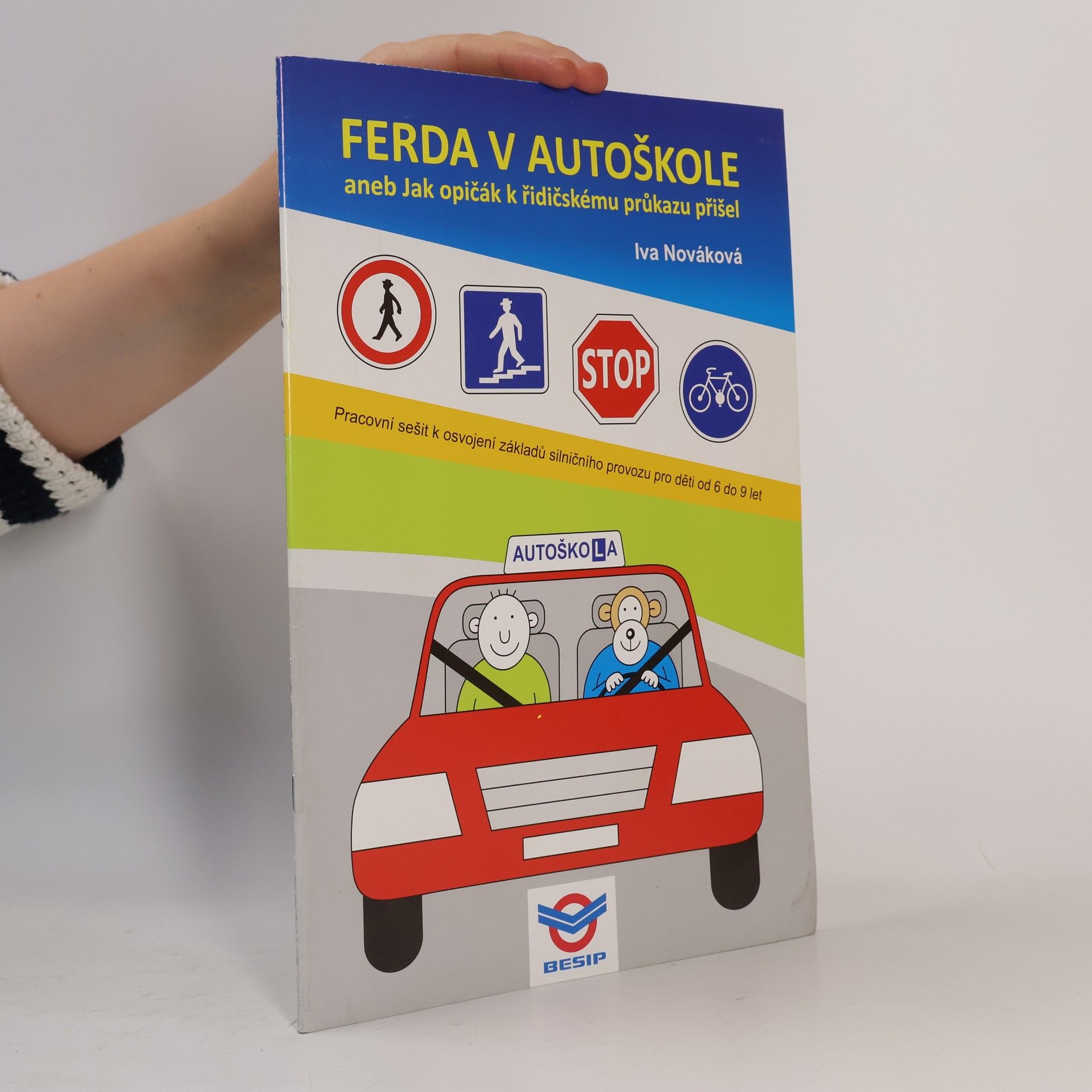 Iva Nováková Ferda v Autoškole aneb Jak opičák k řidičskému průkazu přišel