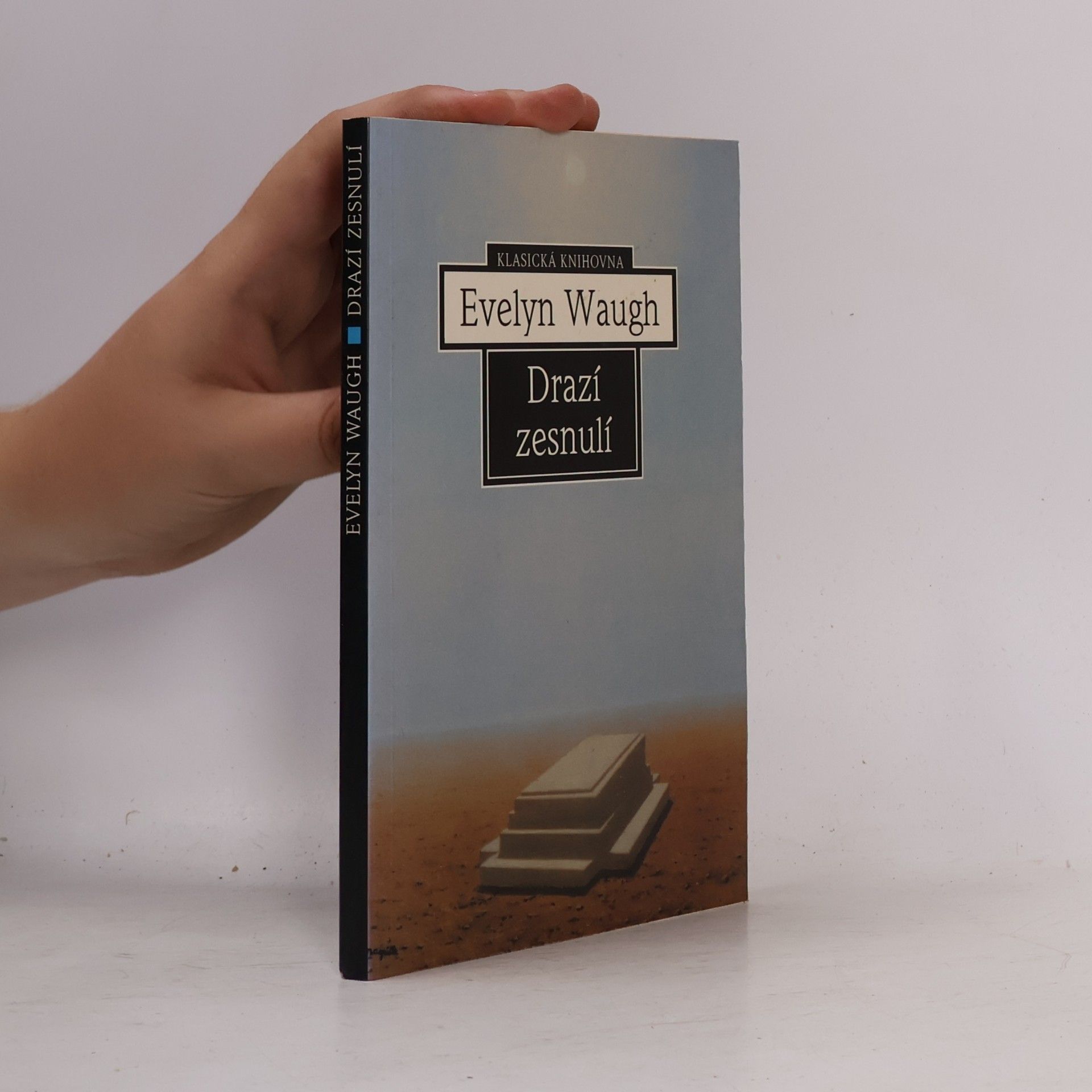 Evelyn Waugh Drazí zesnulí