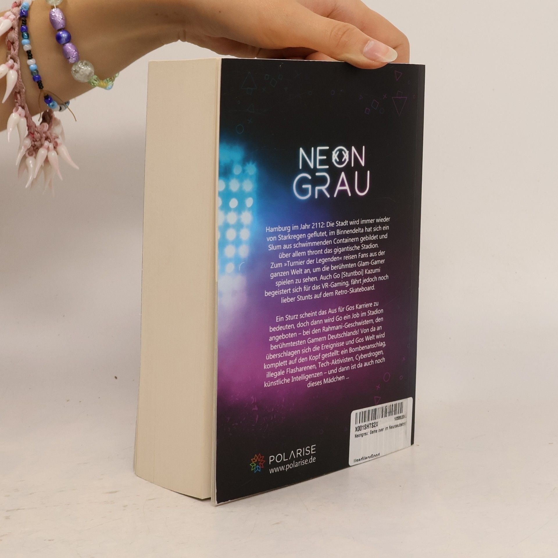 Aiki Mira Neongrau