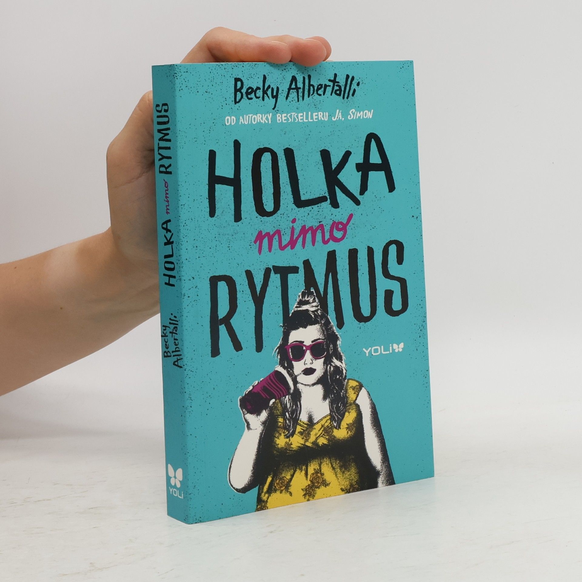 Becky Albertalli Holka mimo rytmus