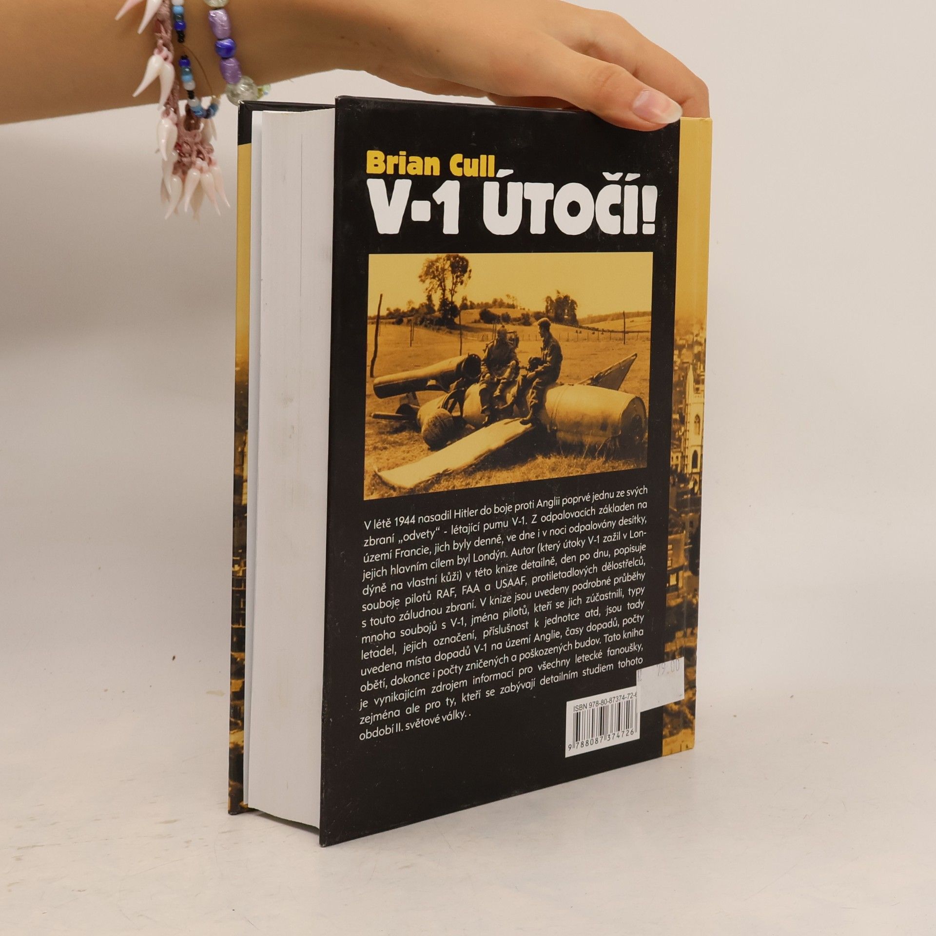 Brian Cull V-1 útočí!
