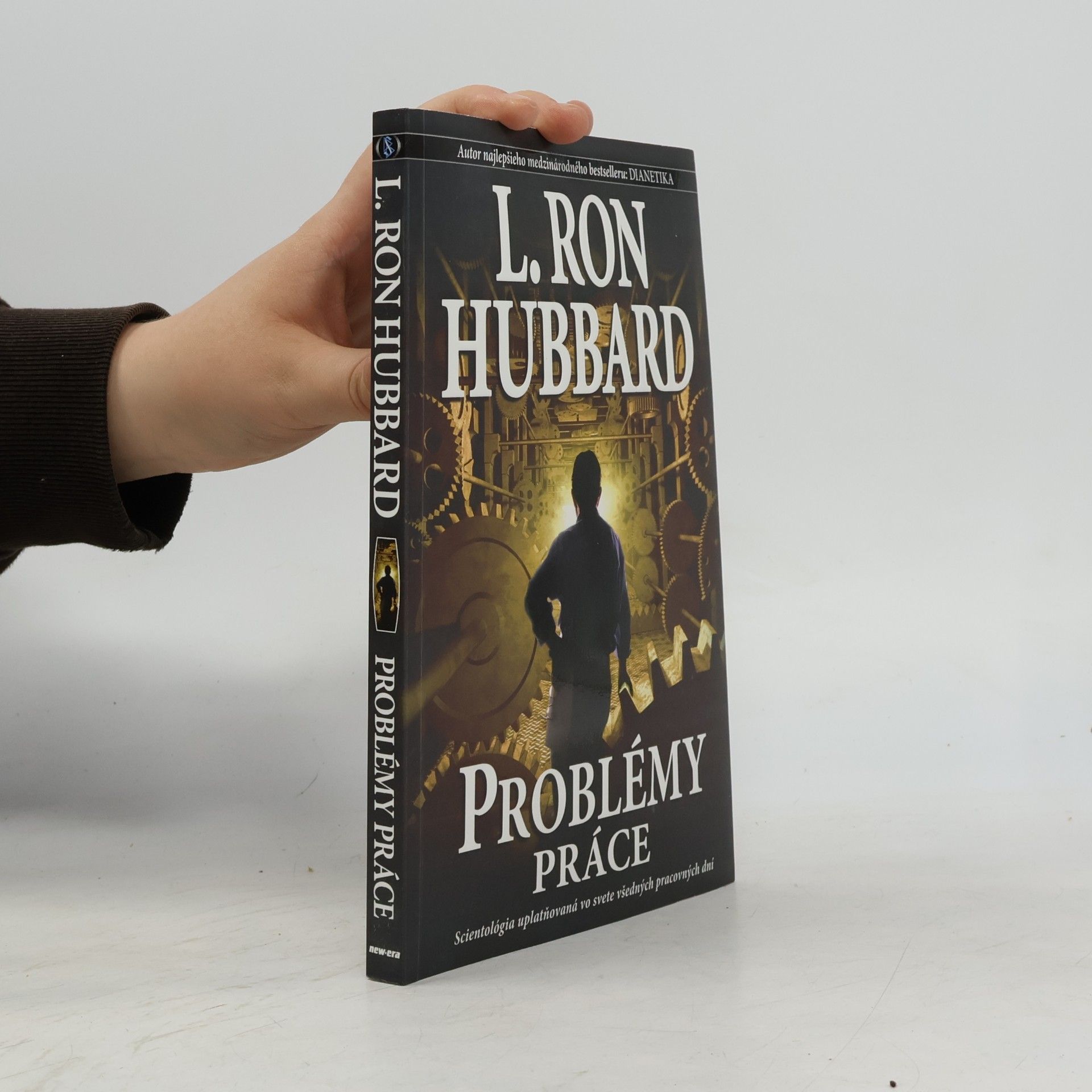 Lafayette Ronald Hubbard Problémy práce
