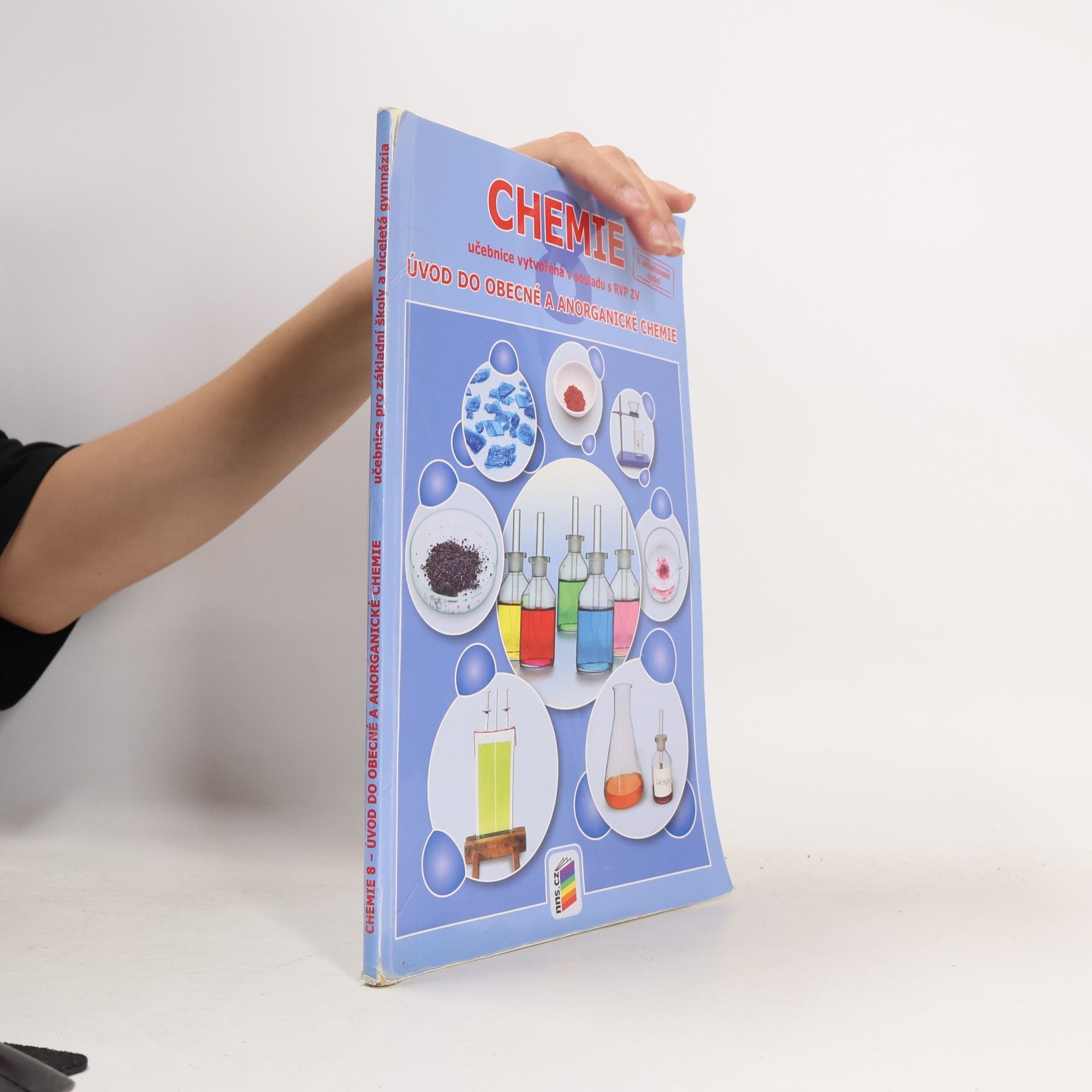 Jiří Šibor Chemie : úvod do obecné a anorganické chemie : učebnice