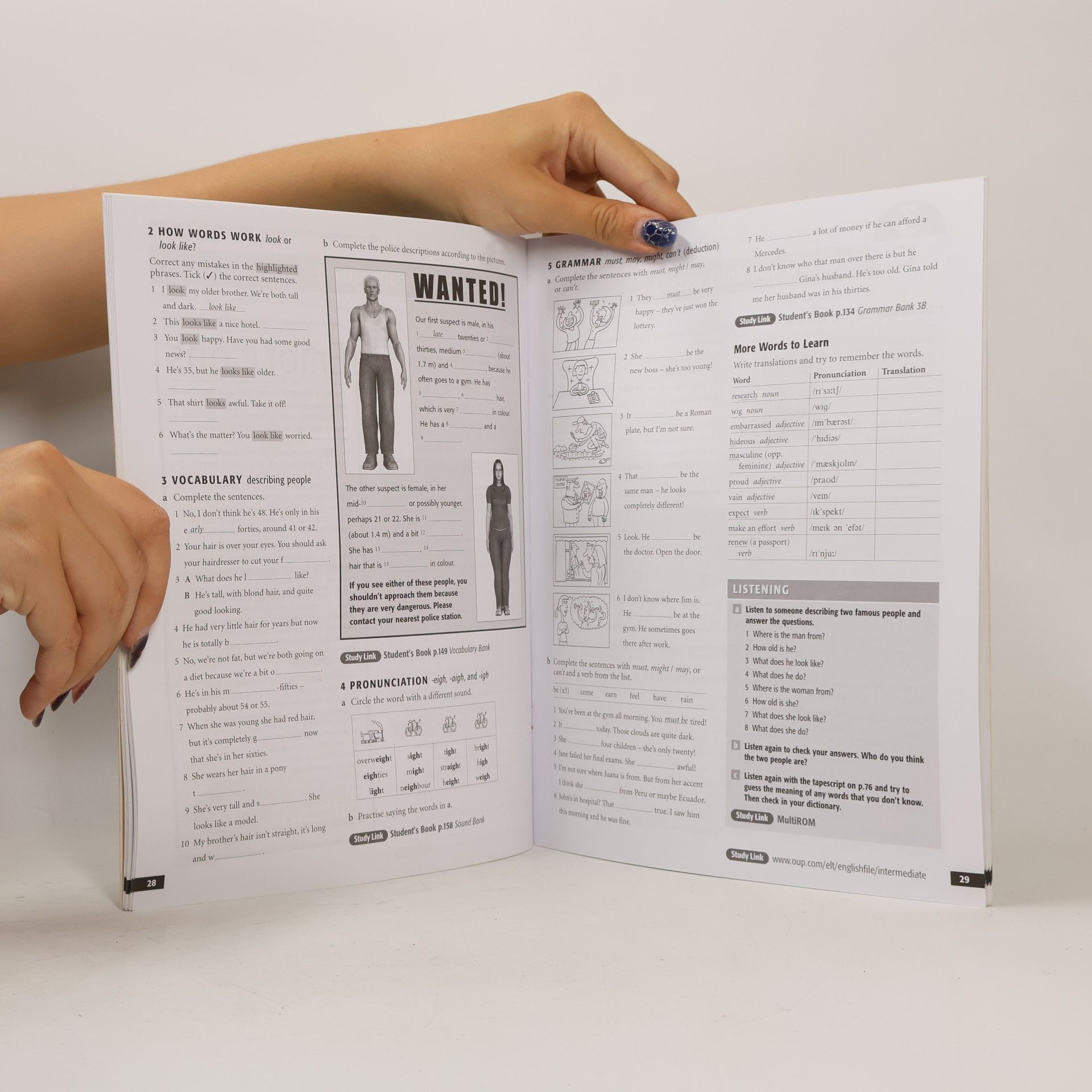 Tracy Byrne New English File: Intermediate Workbook