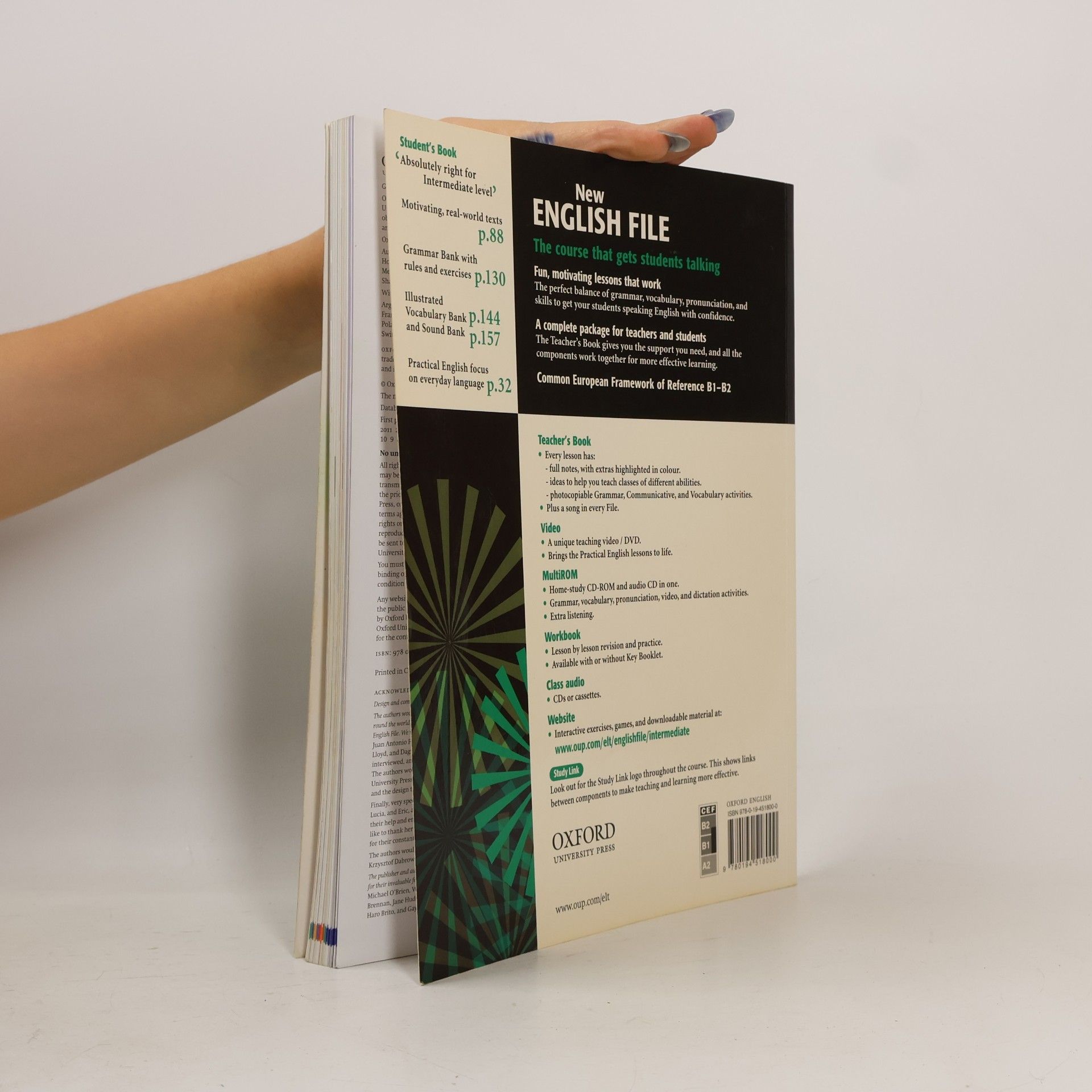 Clive Oxenden New English file. Student's book. Intermediate