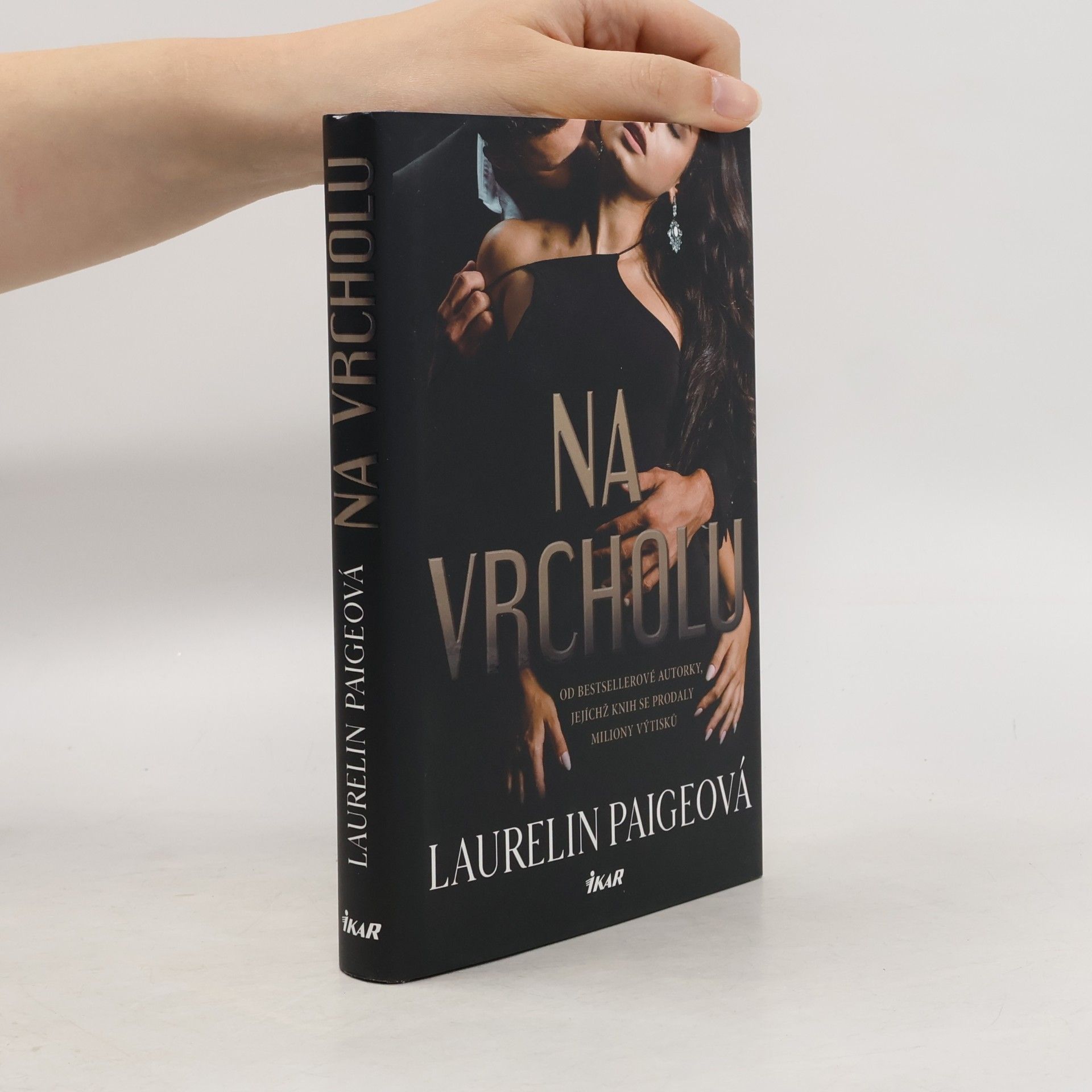 Laurelin Paige Na vrcholu