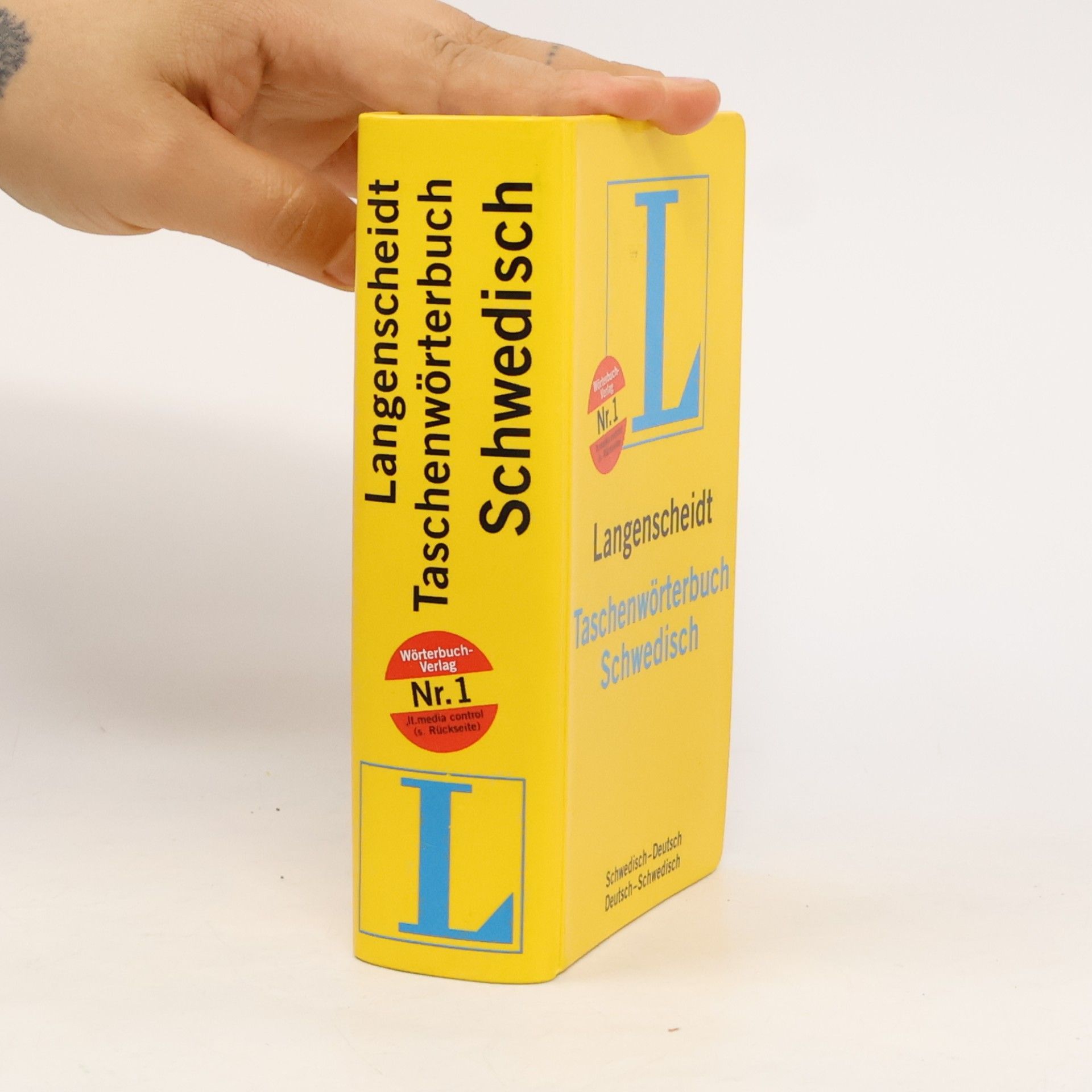 AA.VV. Langenscheidt Taschenwörterbuch Schwedisch
