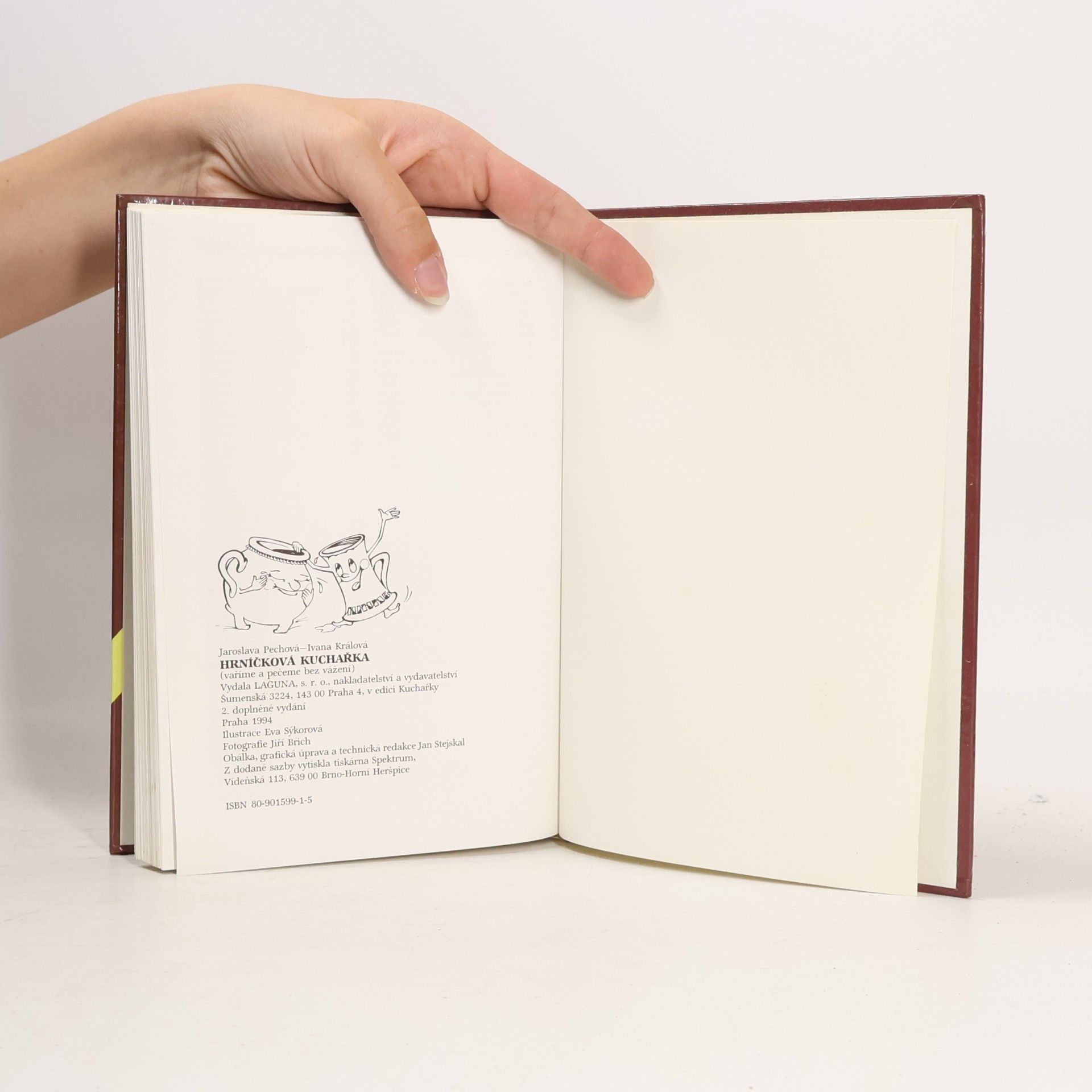 Various authors Hrníčková kuchařka. vaříme a pečeme bez vážení
