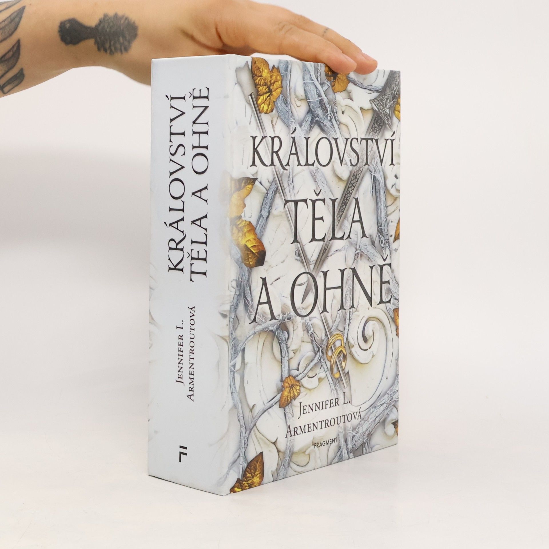 Jennifer Armentrout Království těla a ohně
