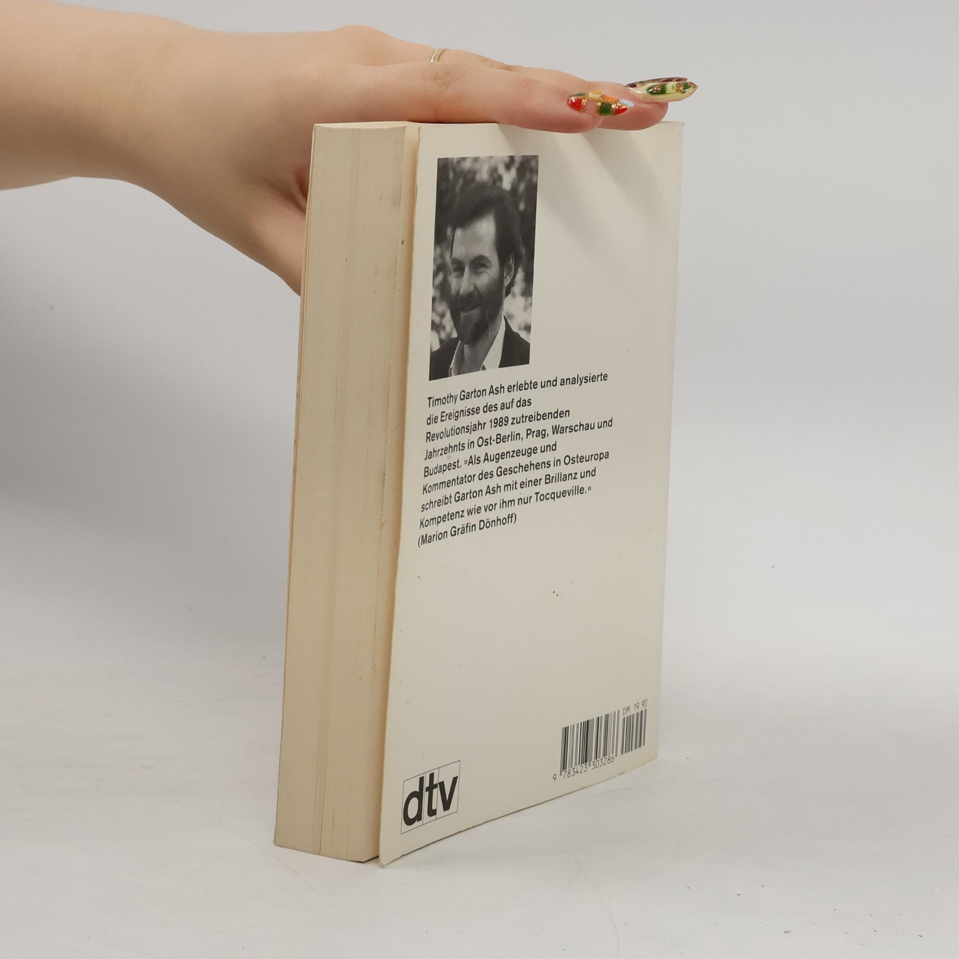 Timothy Garton Ash Ein Jahrhundert wird abgewählt : aus den Zentren Mitteleuropas 1980-1990