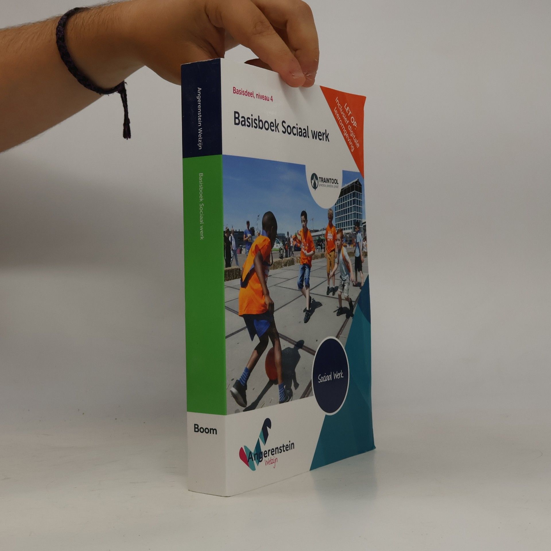 Various authors Basisboek Sociaal Werk