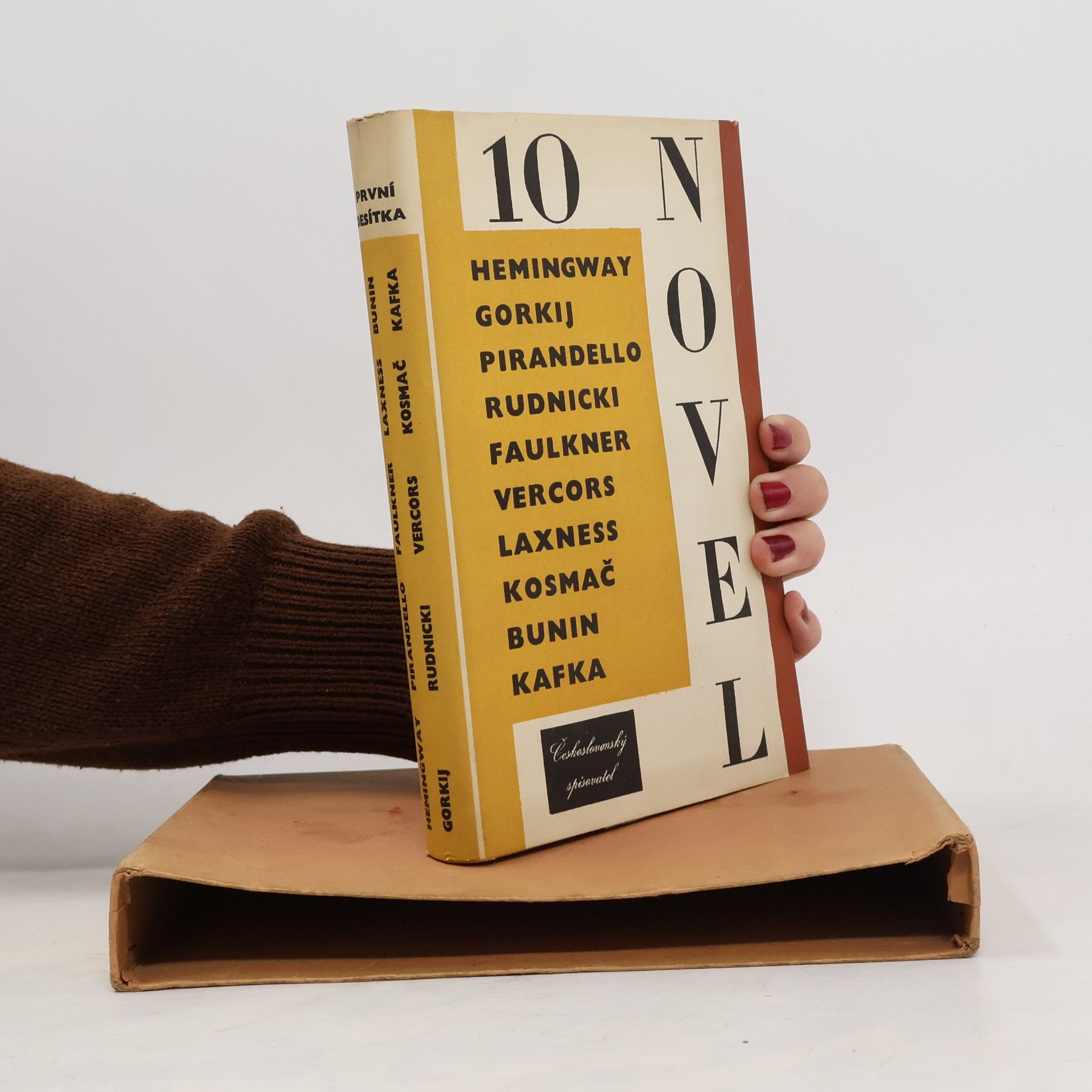 Vítězslav Kocourek První desítka. Deset novel