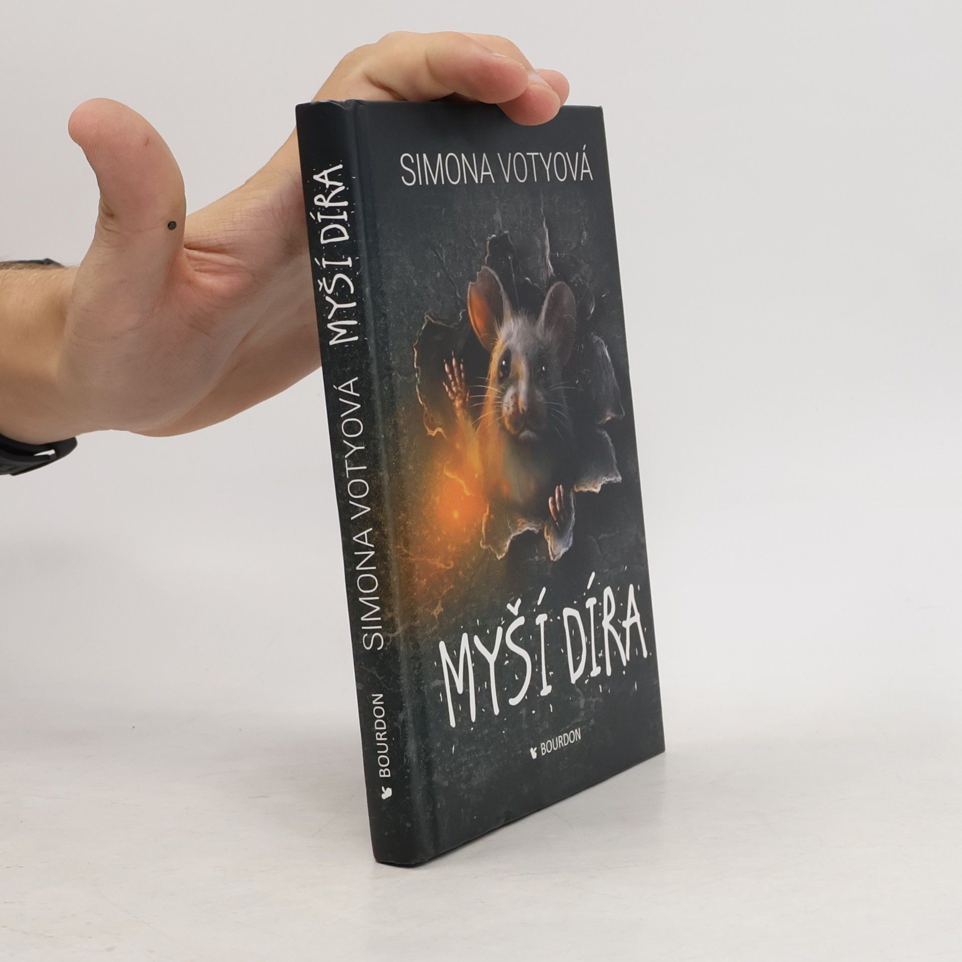Simona Votyová Myší díra