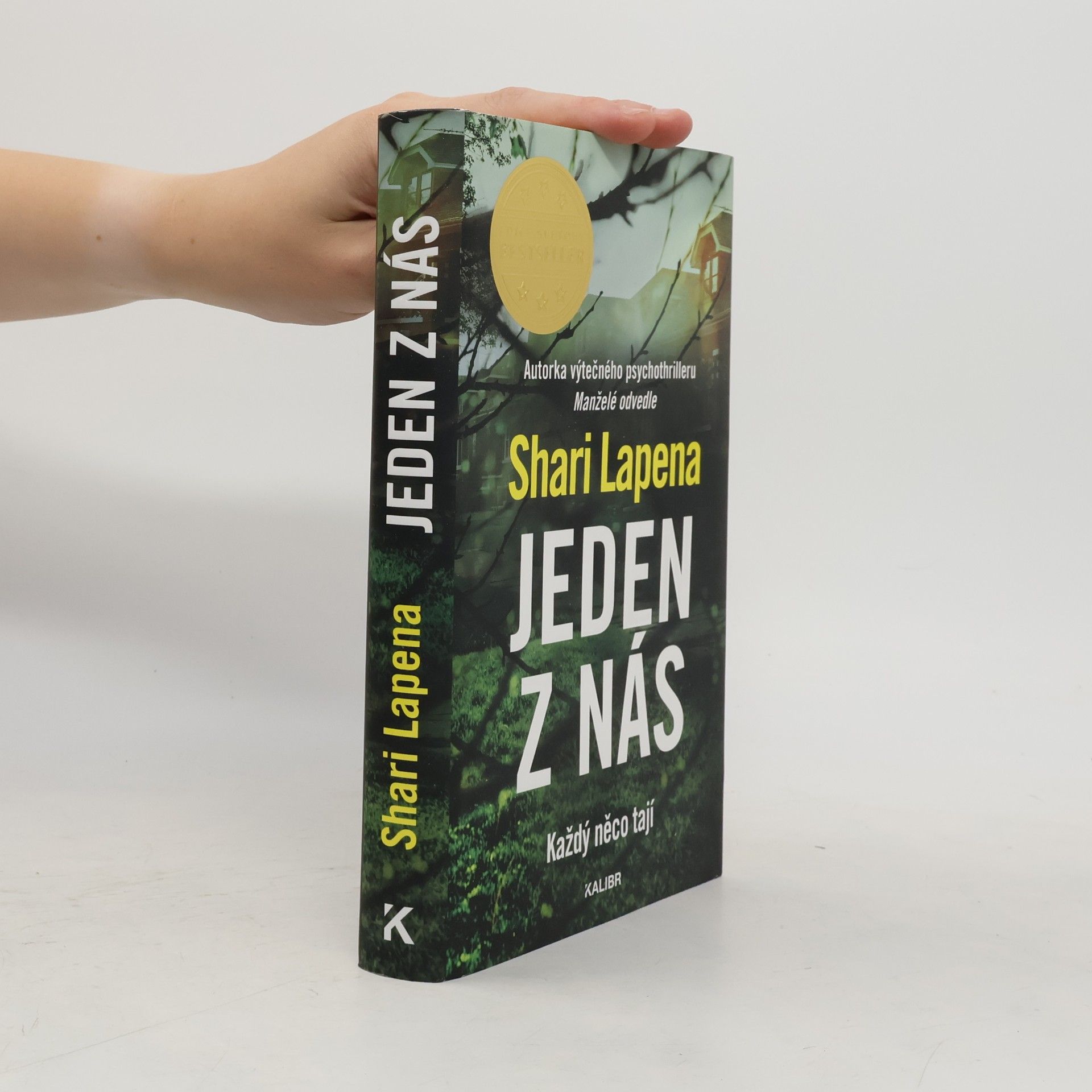 Shari Lapena Jeden z nás