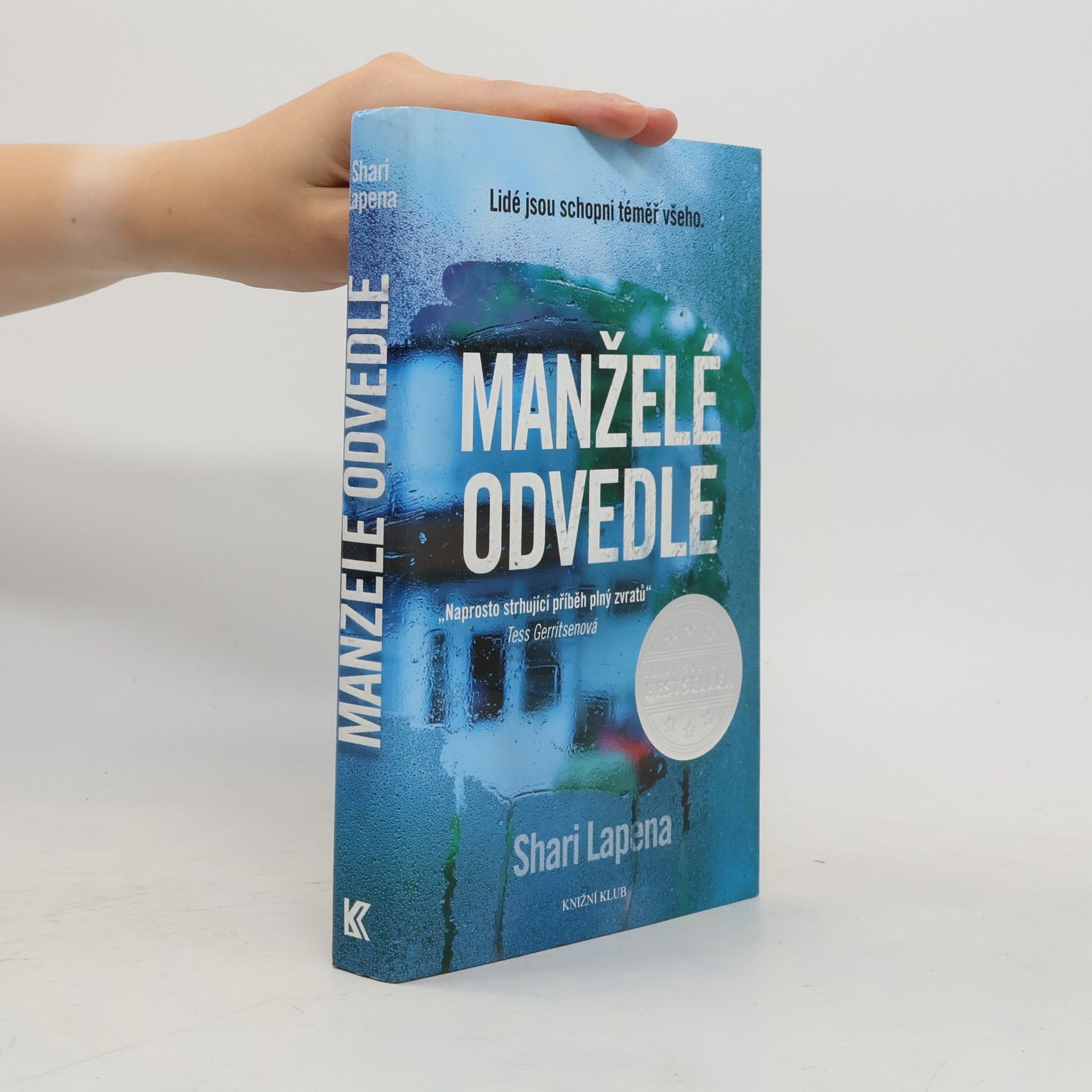 Shari Lapena Manželé odvedle