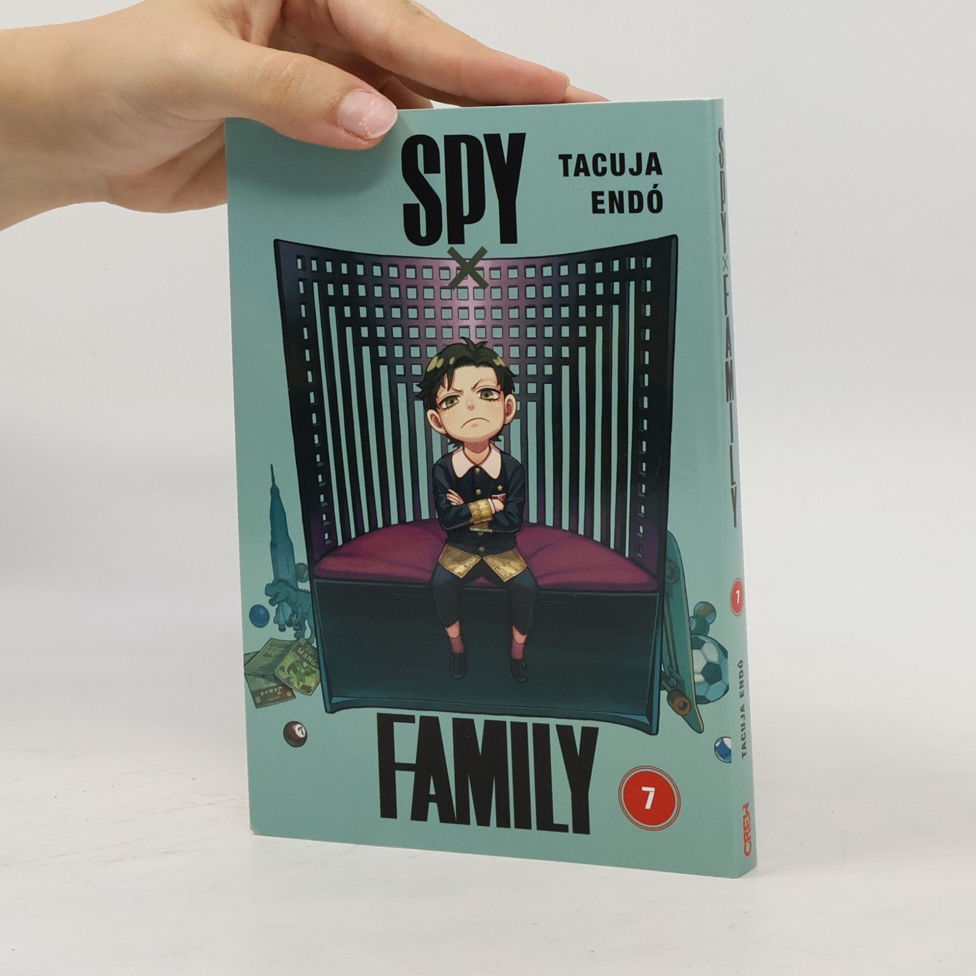 Tacuja Endó Spy x family: 7