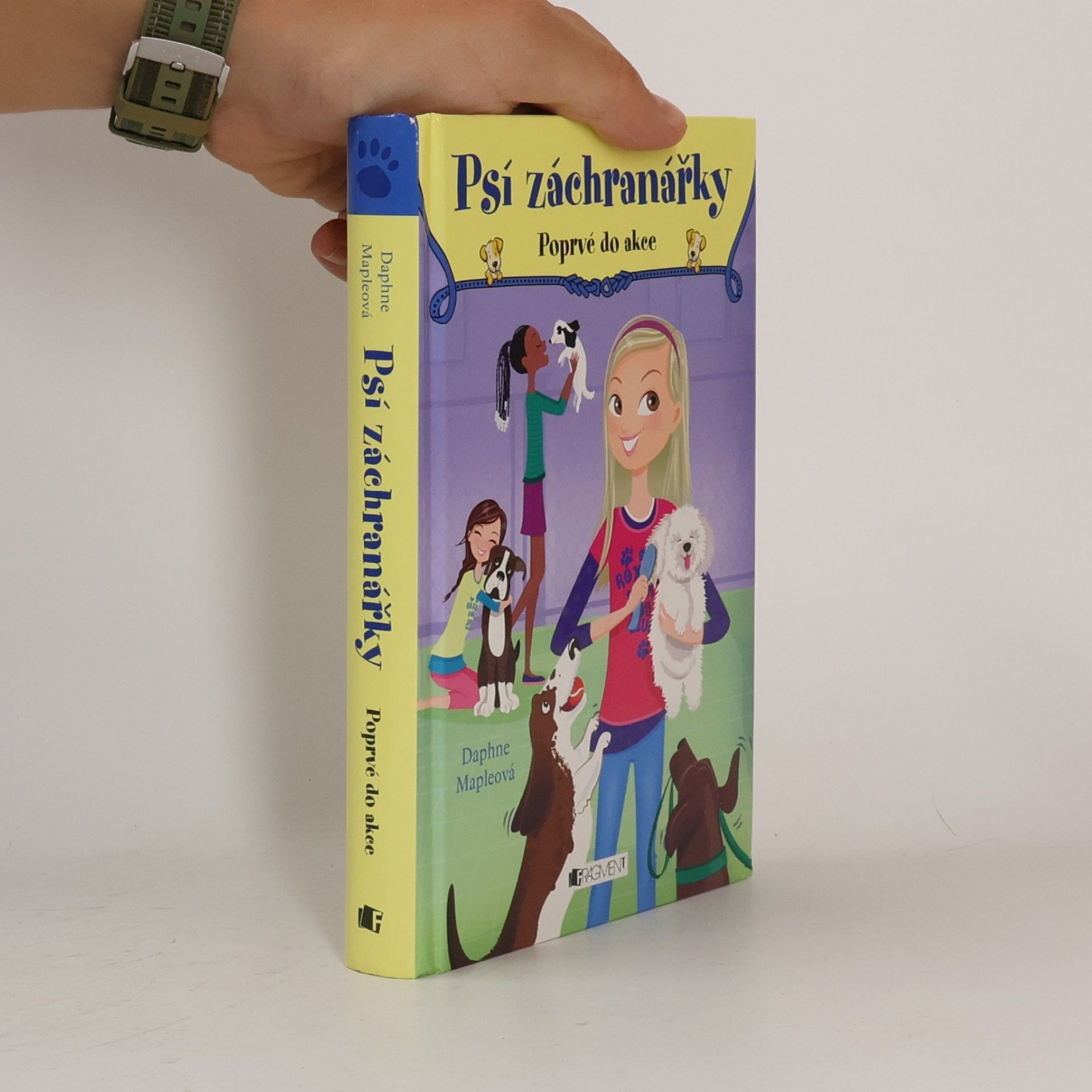 Daphne Maple Psí záchranářky. Poprvé do akce