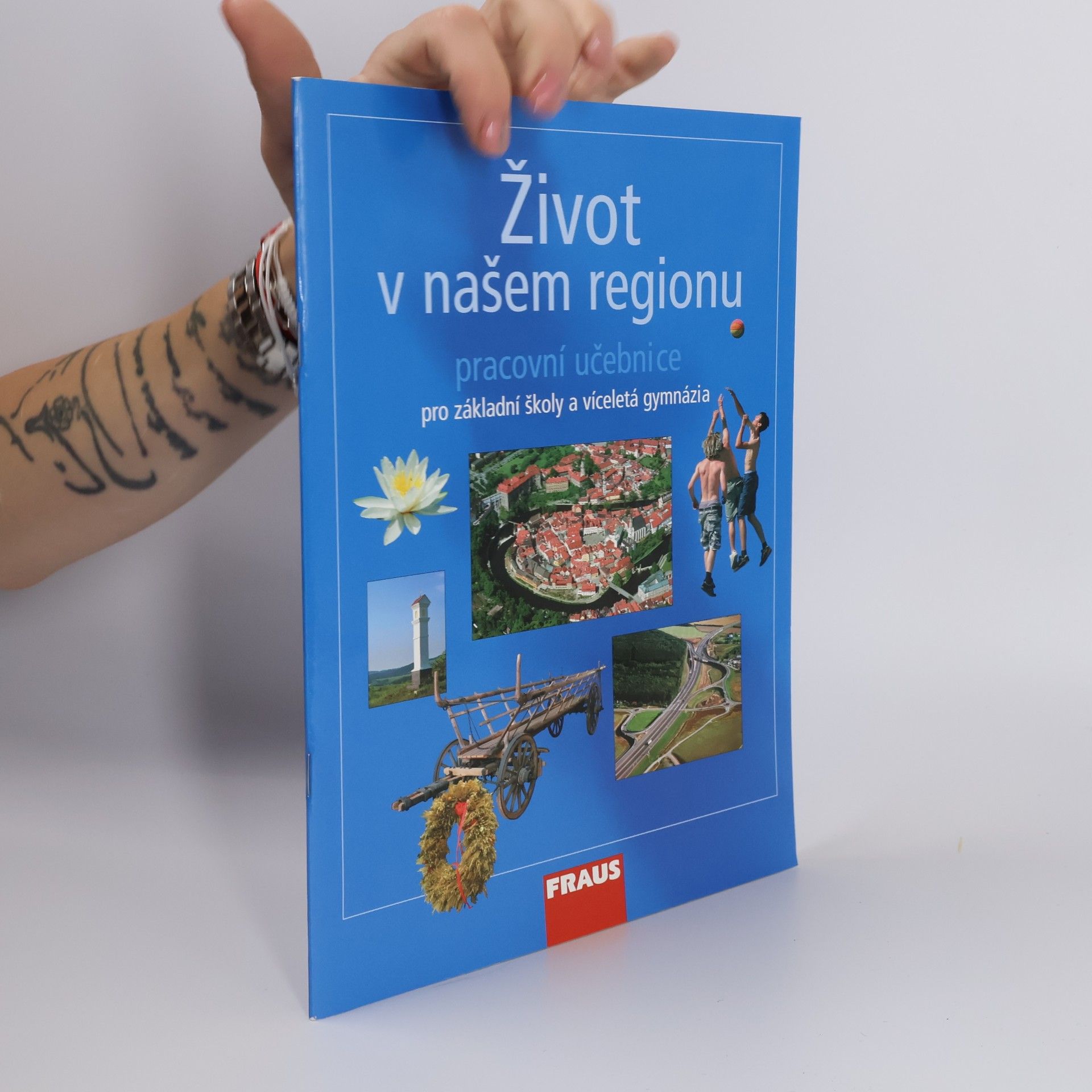 Hana Kühnlová Život v našem regionu - Učebnice
