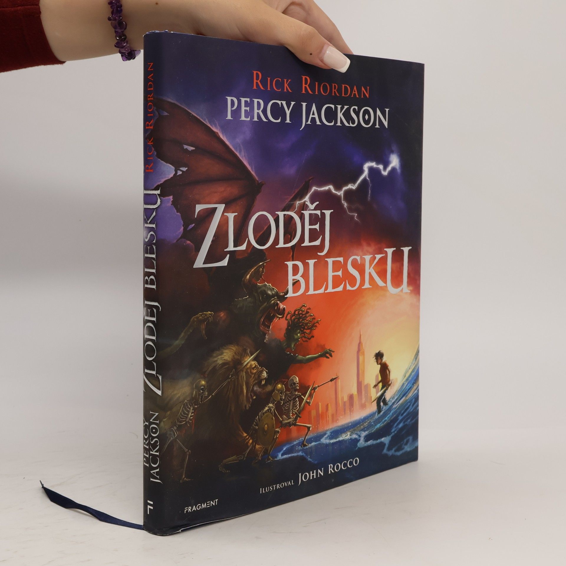 Rick Riordan Percy Jackson. Zloděj blesku