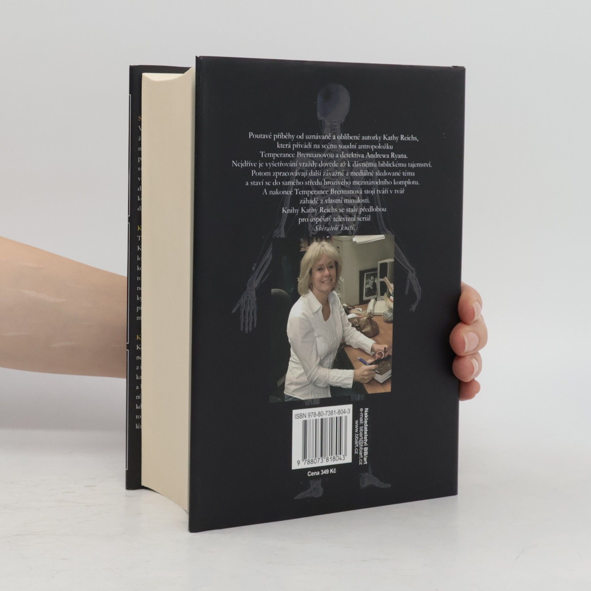 Kathy Reichs Svaté kosti. Kosti v písku. Kosti na popel. Omnibus