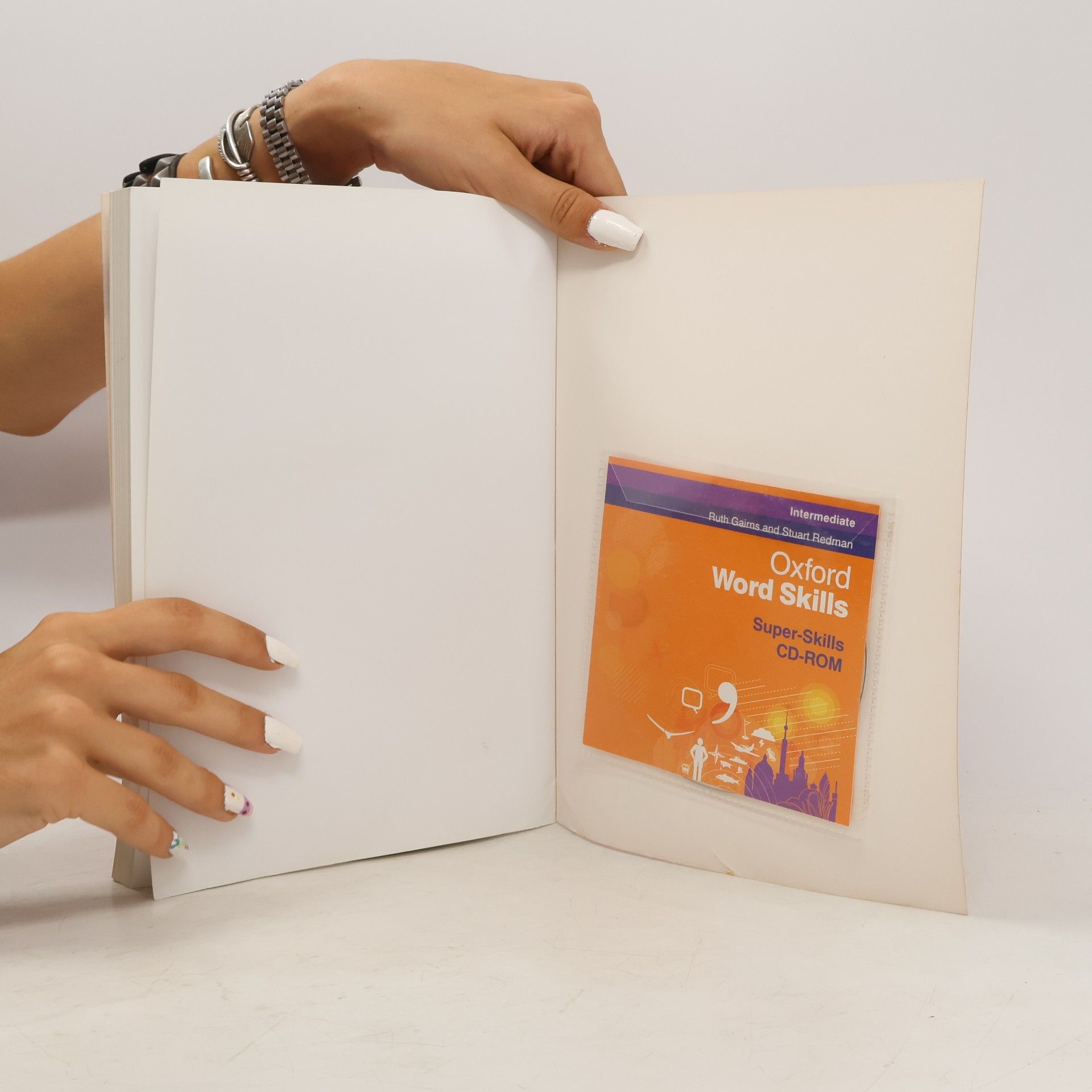 Ruth Gairns Oxford word skills. Intermediate : [learn and practise English vocabulary]