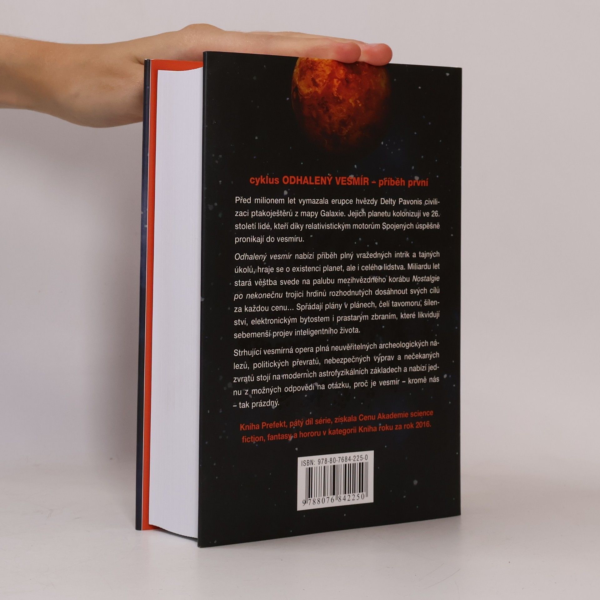 Alastair Reynolds Odhalený vesmír