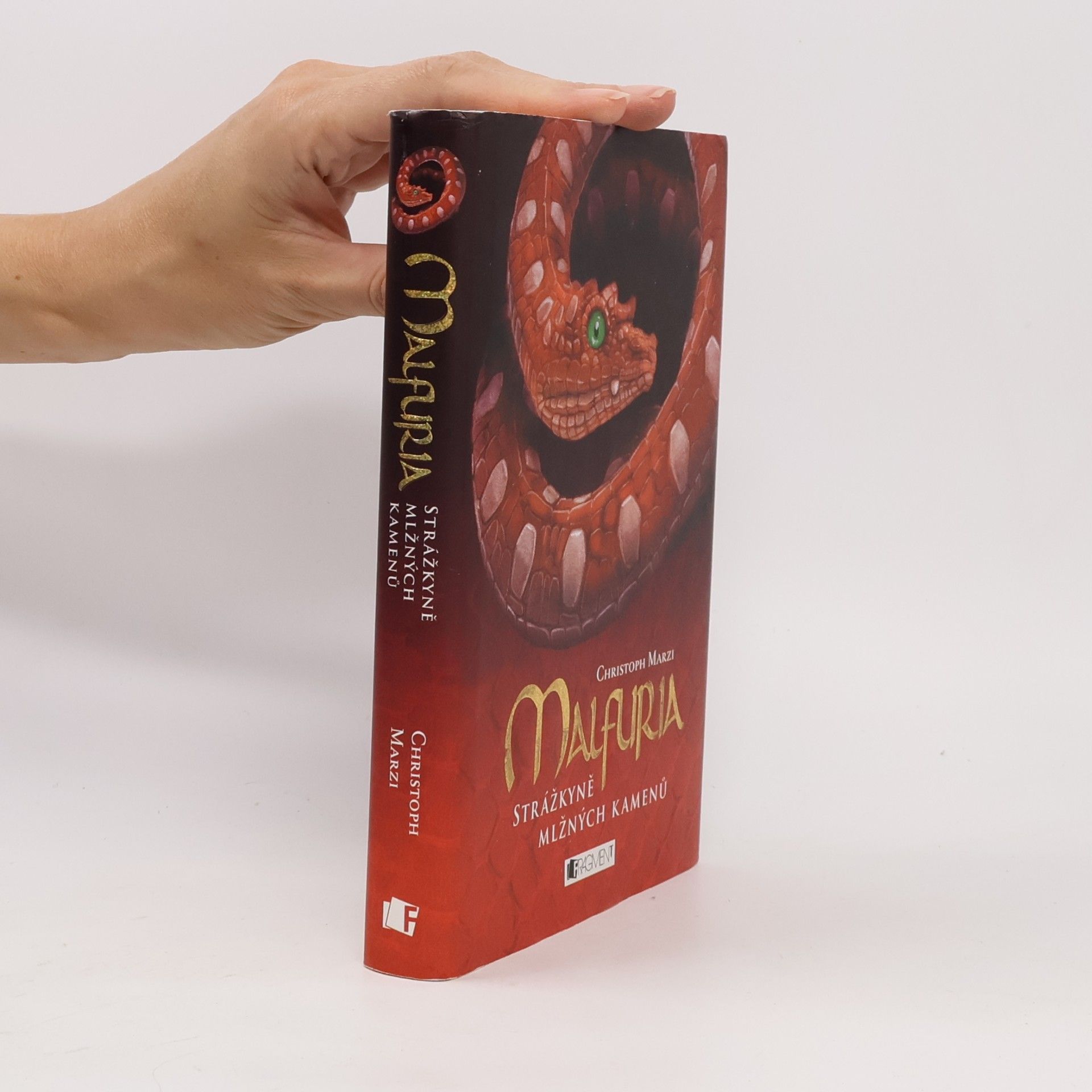 Malfuria. Strážkyně mlžných kamenů