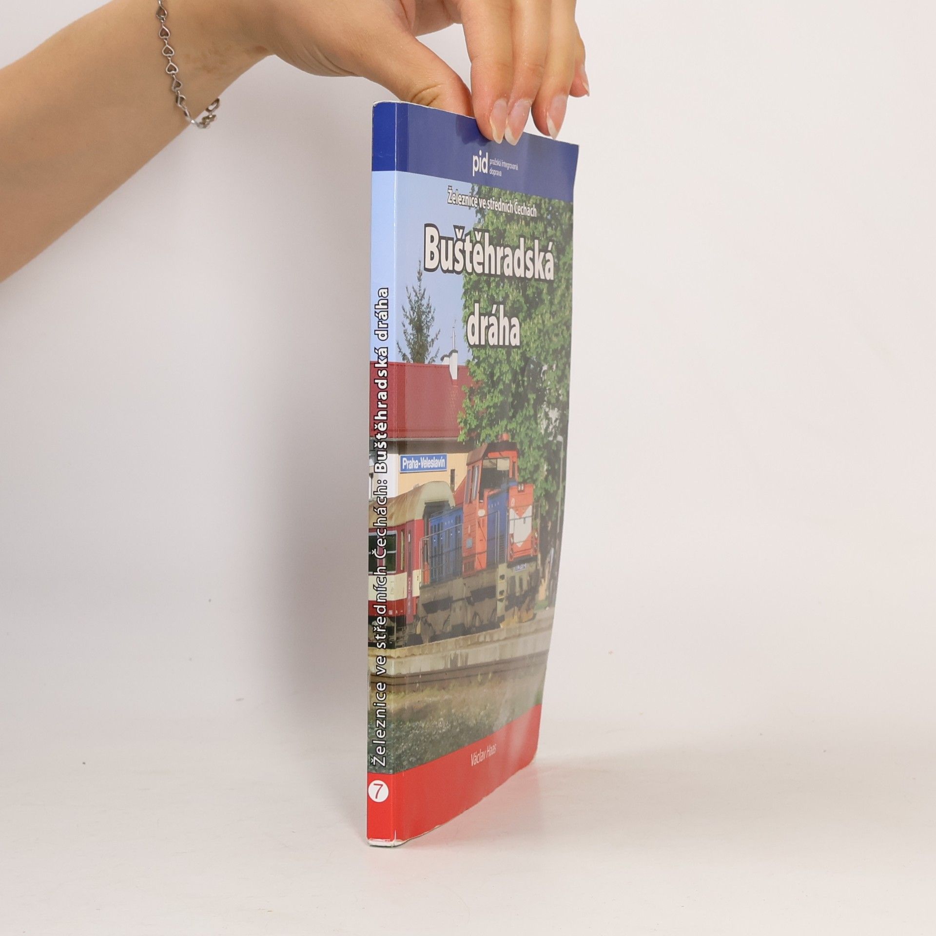 Autorenkollektiv Železnice ve středních Čechách. Buštěhradská dráha