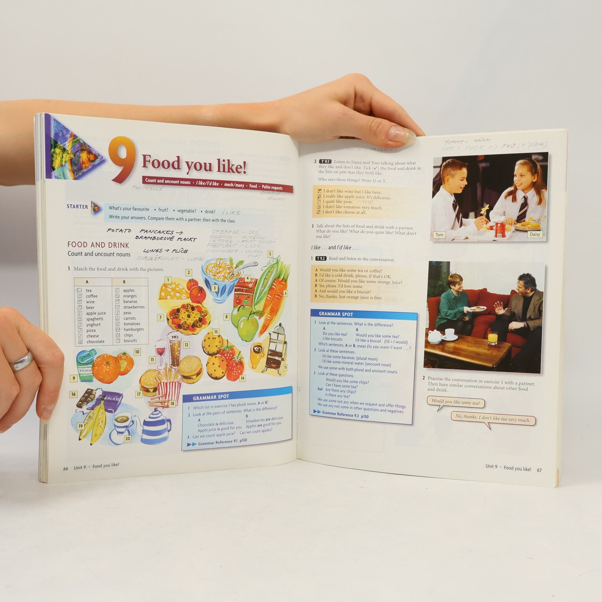 Liz Soars New Headway English Course. Elementary. Student's Book