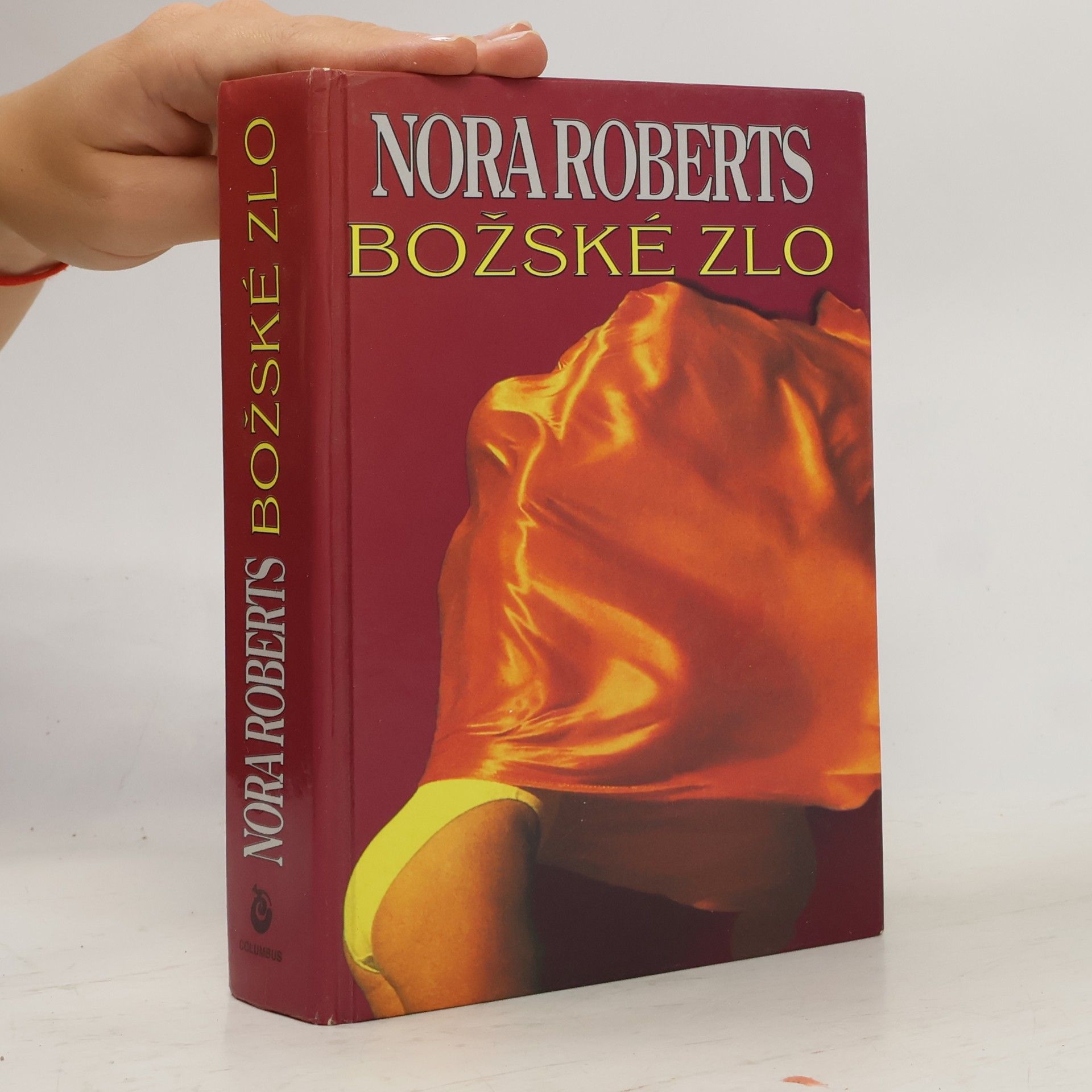 Nora Roberts Božské zlo