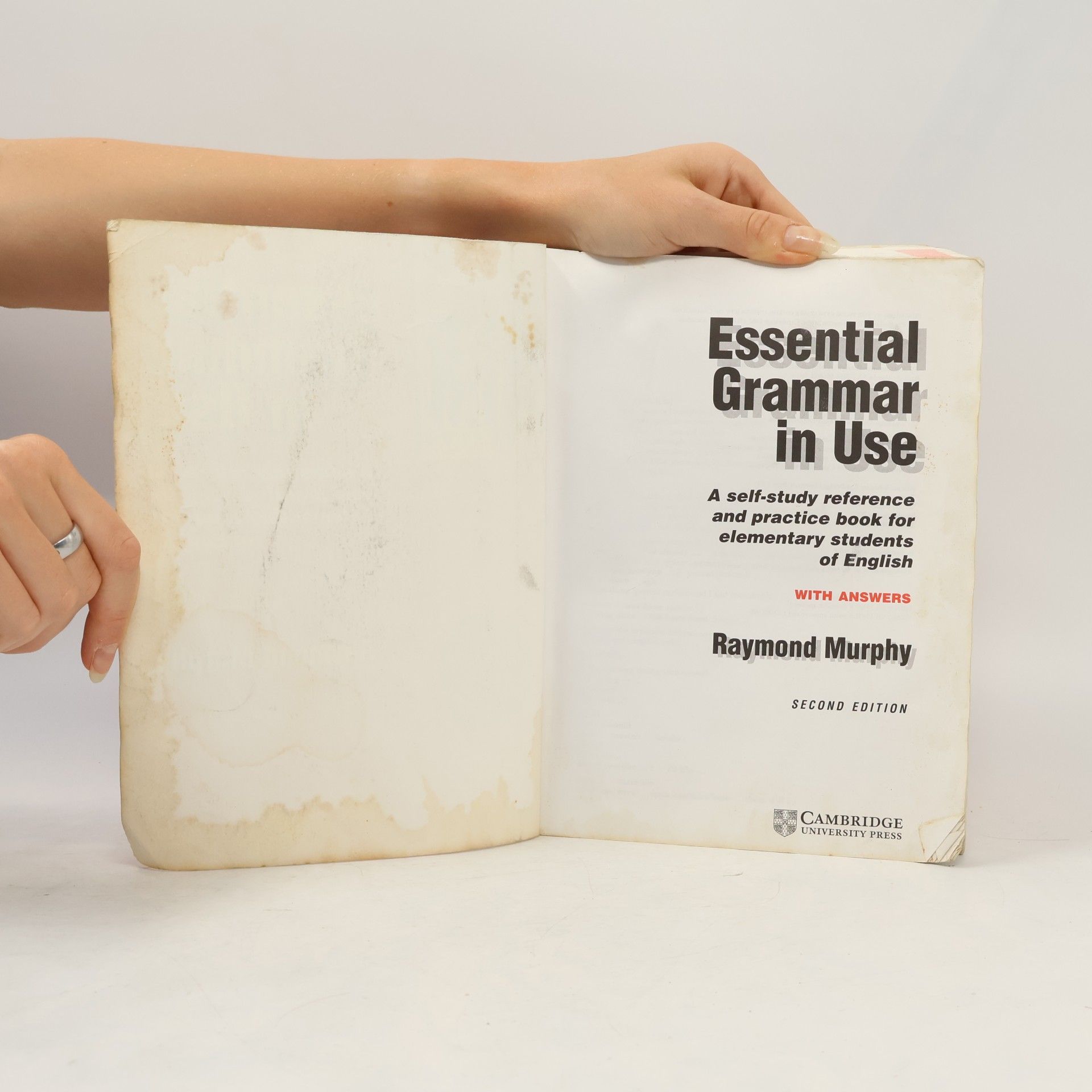 Raymond Murphy Essential Grammar in Use. With Answers