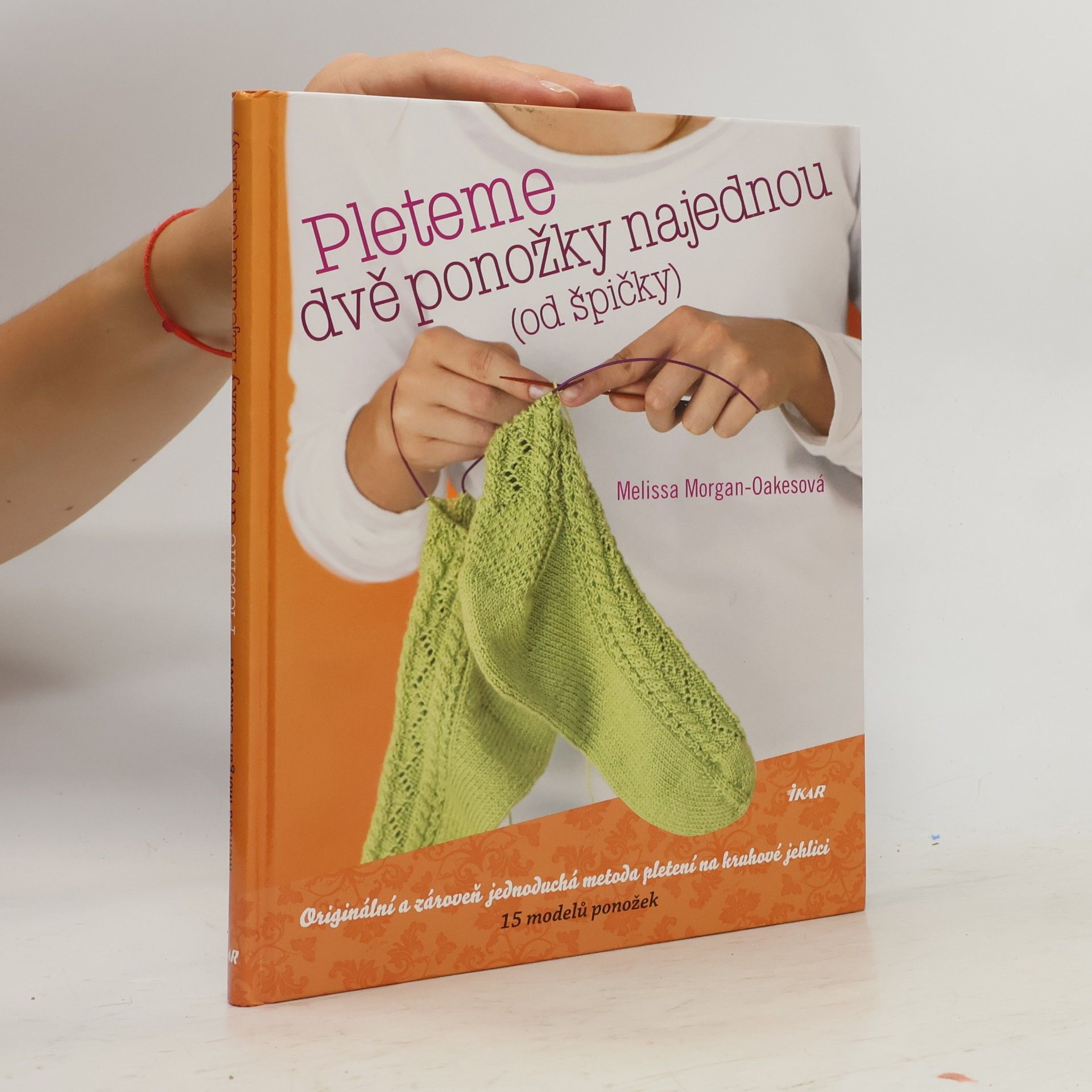Melissa Morgan Oakes Pleteme dvě ponožky najednou