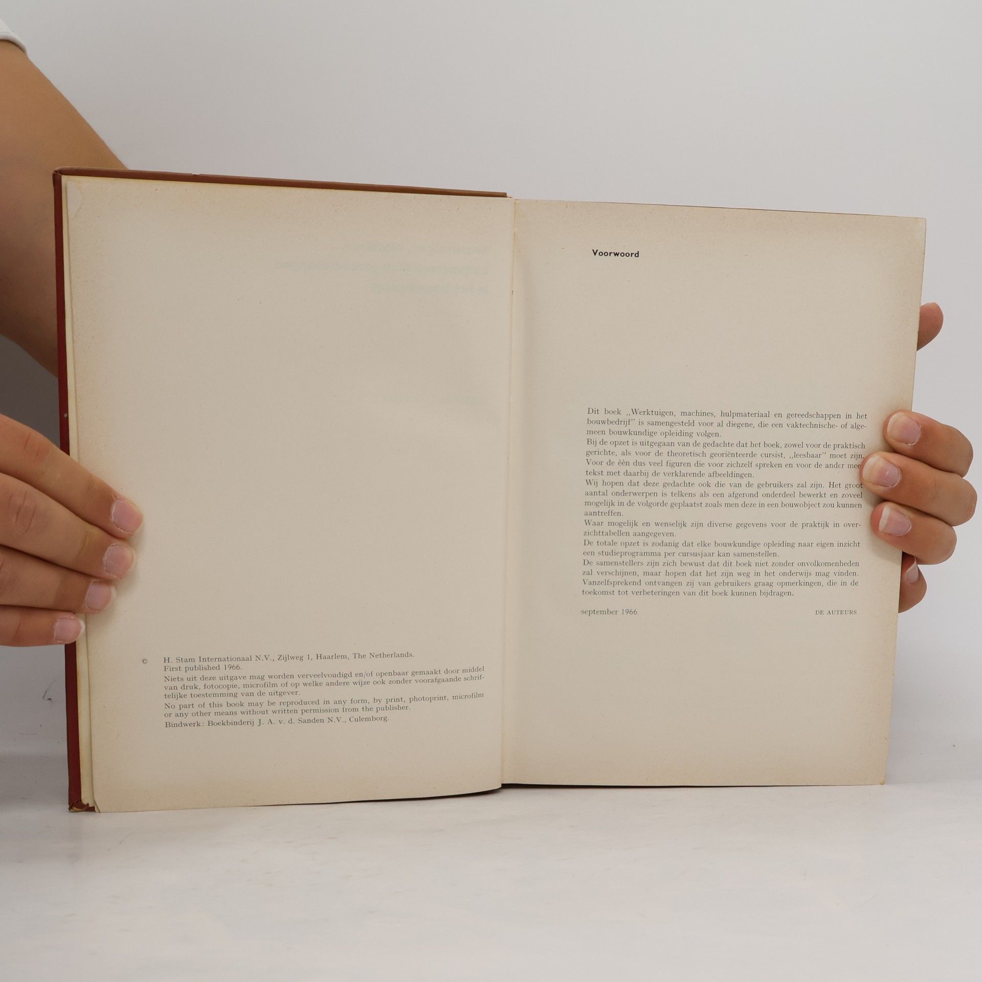 Various authors Werktuigen, machines, hulp materieel en gereedschappen in het bouwbedrijf
