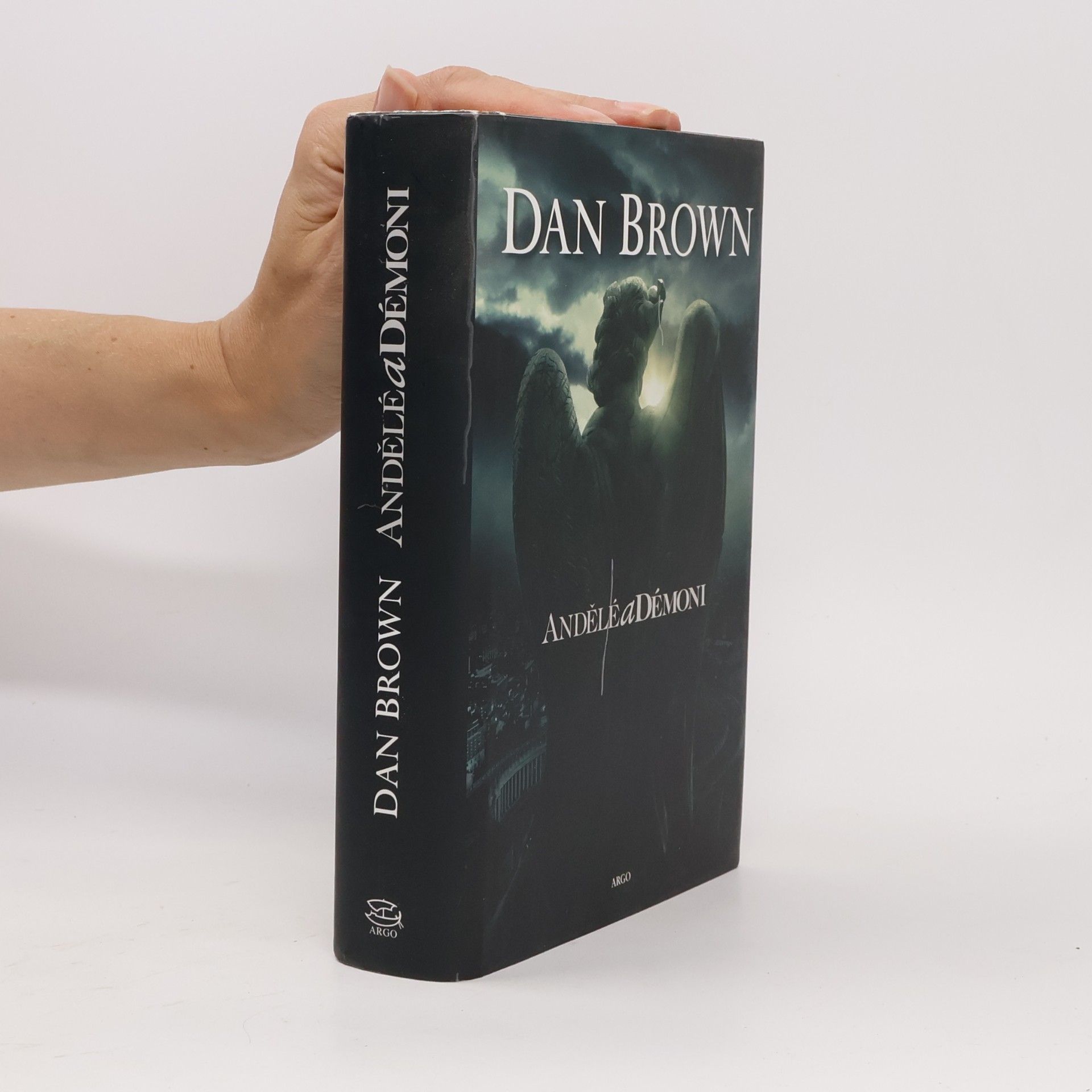 Dan Brown Andělé a démoni