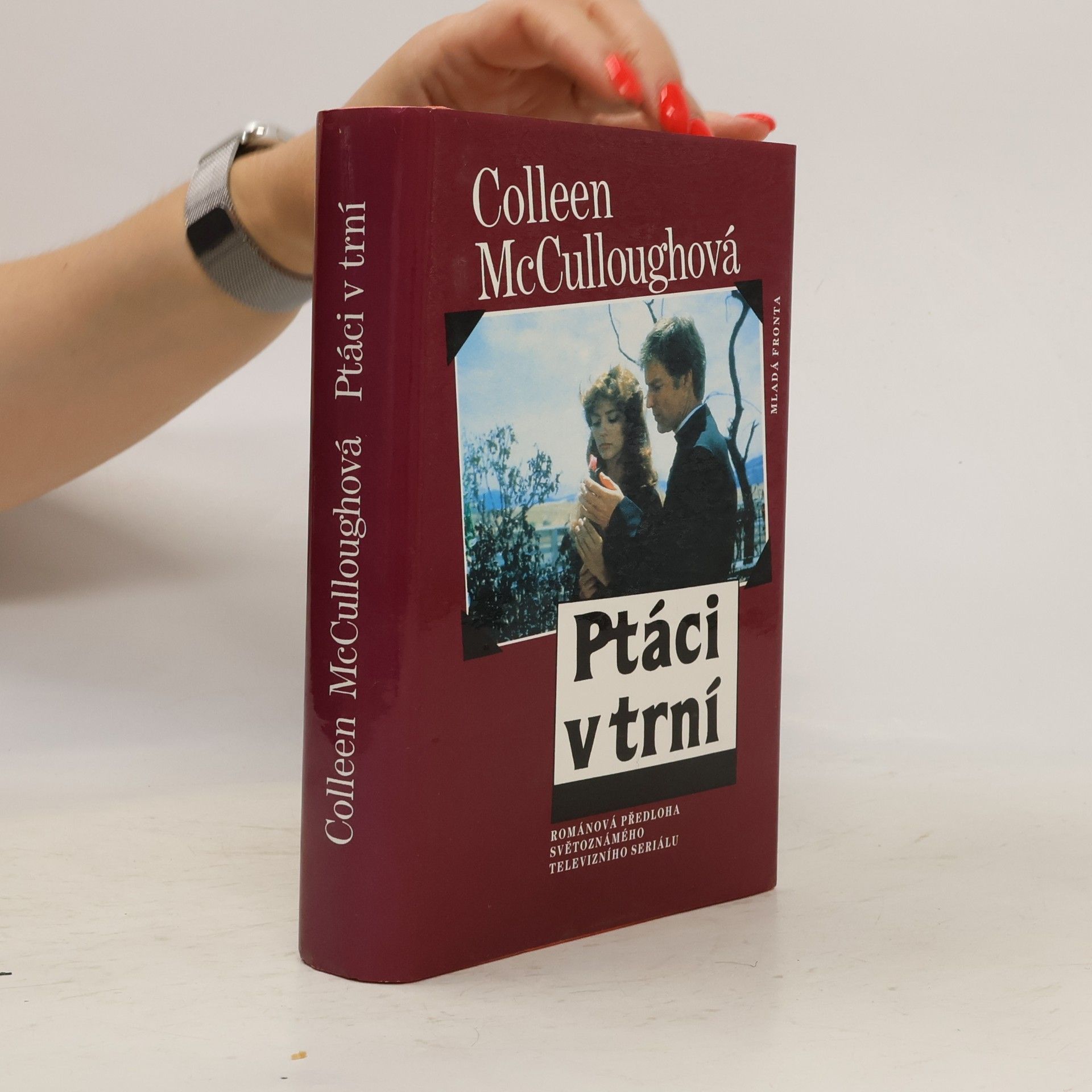 Colleen McCulloughová Ptáci v trní