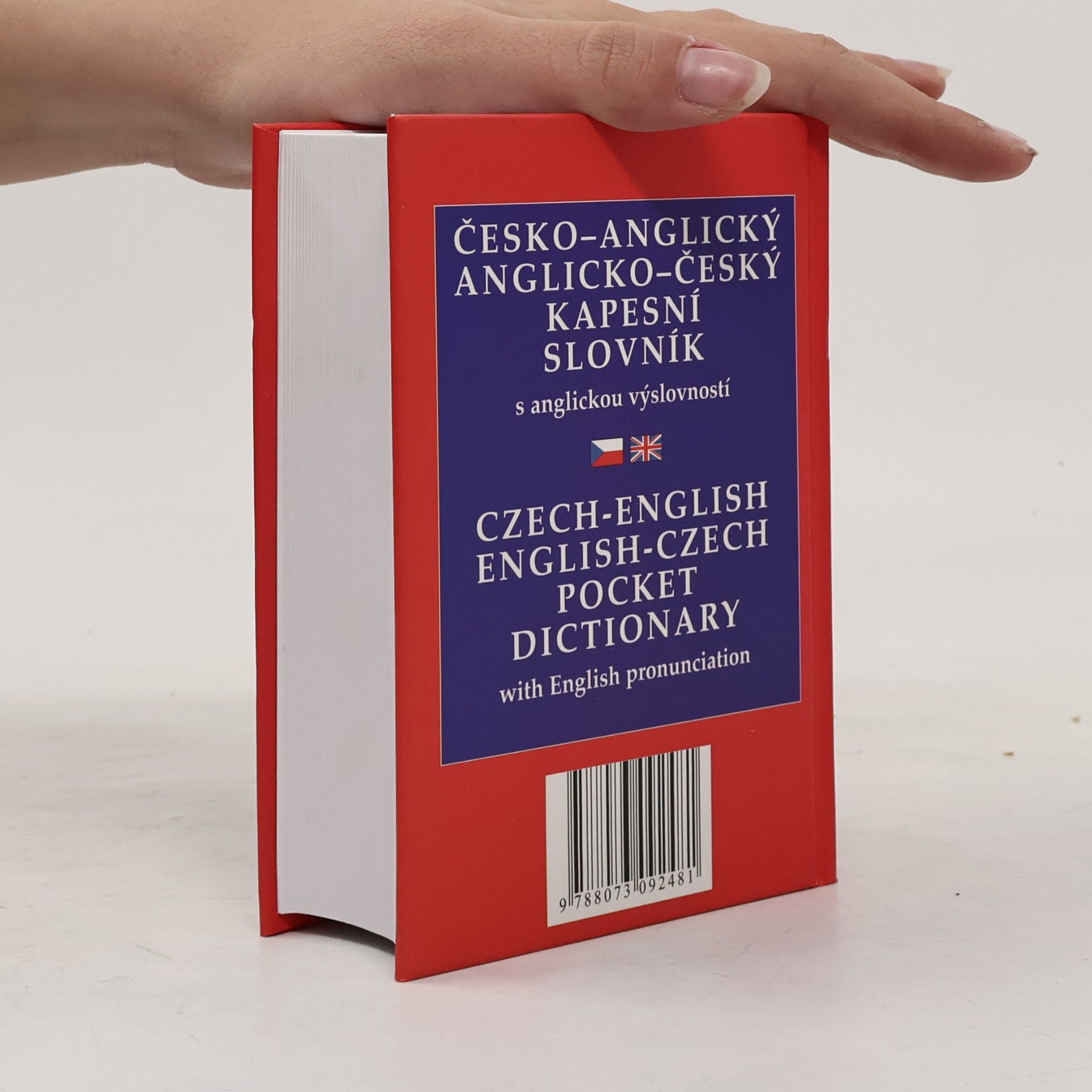 Věra Hegerová Česko-anglický, anglicko-český kapesní slovník s anglickou výslovností