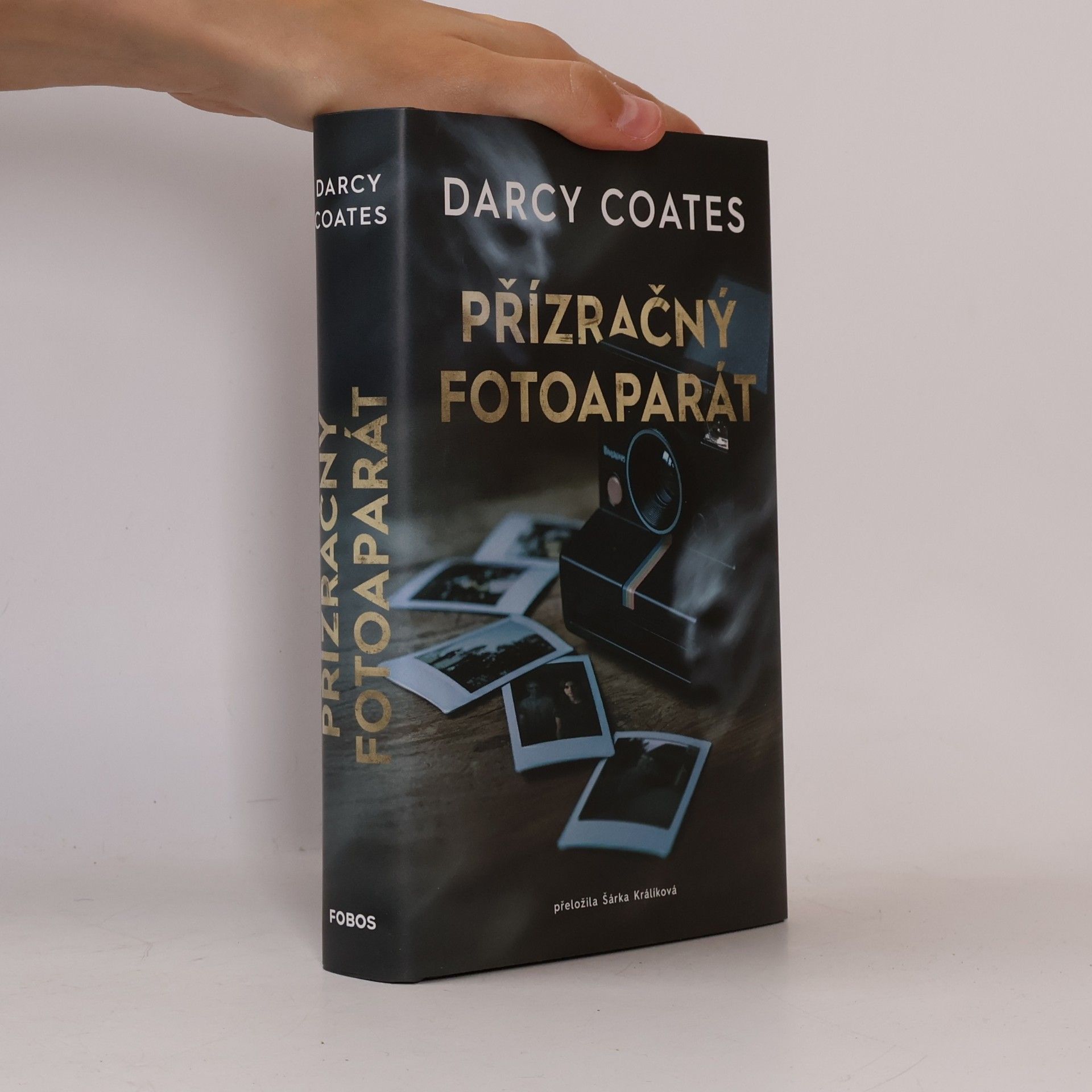 Darcy Coates Přízračný fotoaparát