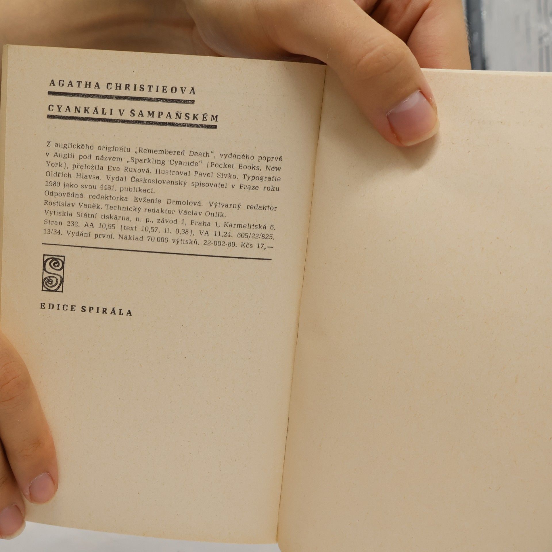 Agatha Christie Cyankáli v šampaňském